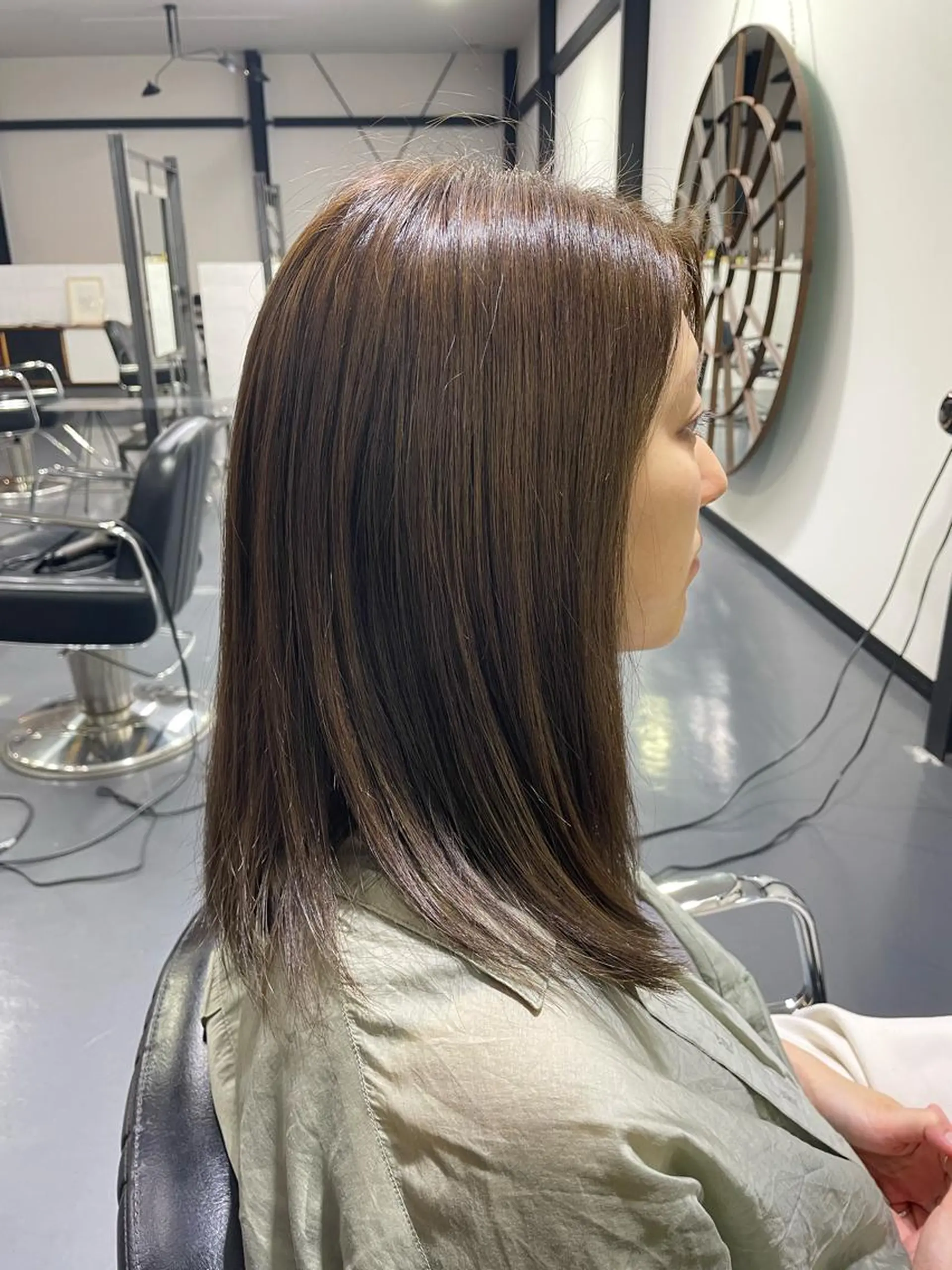 ミディアム カラー KARIOCA HEAD DESIGN所属・Sakairi Yunaのヘアスタイル