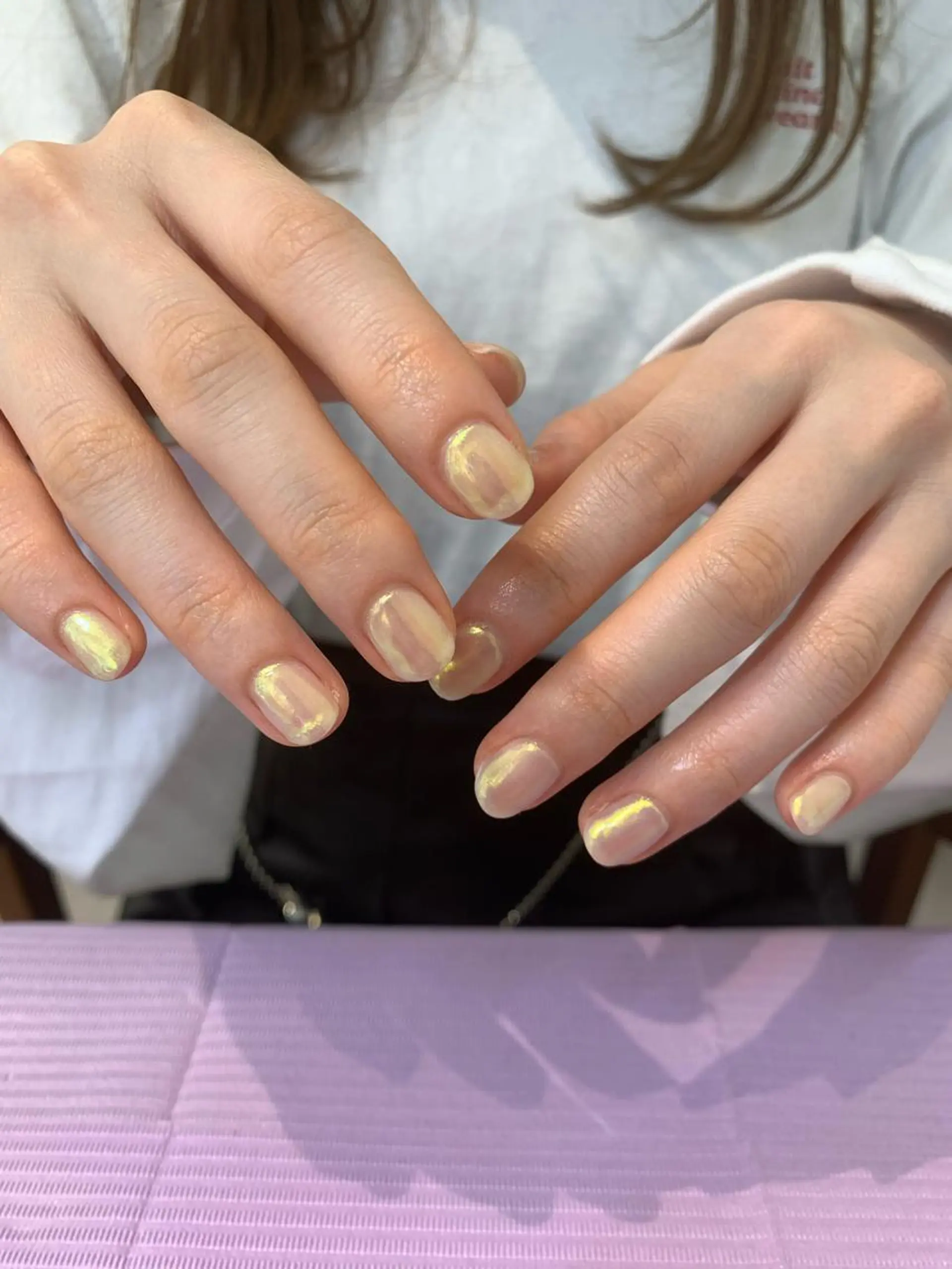 ネイル オーロラネイル ワンカラーネイル マキノ ユイのネイルデザイン