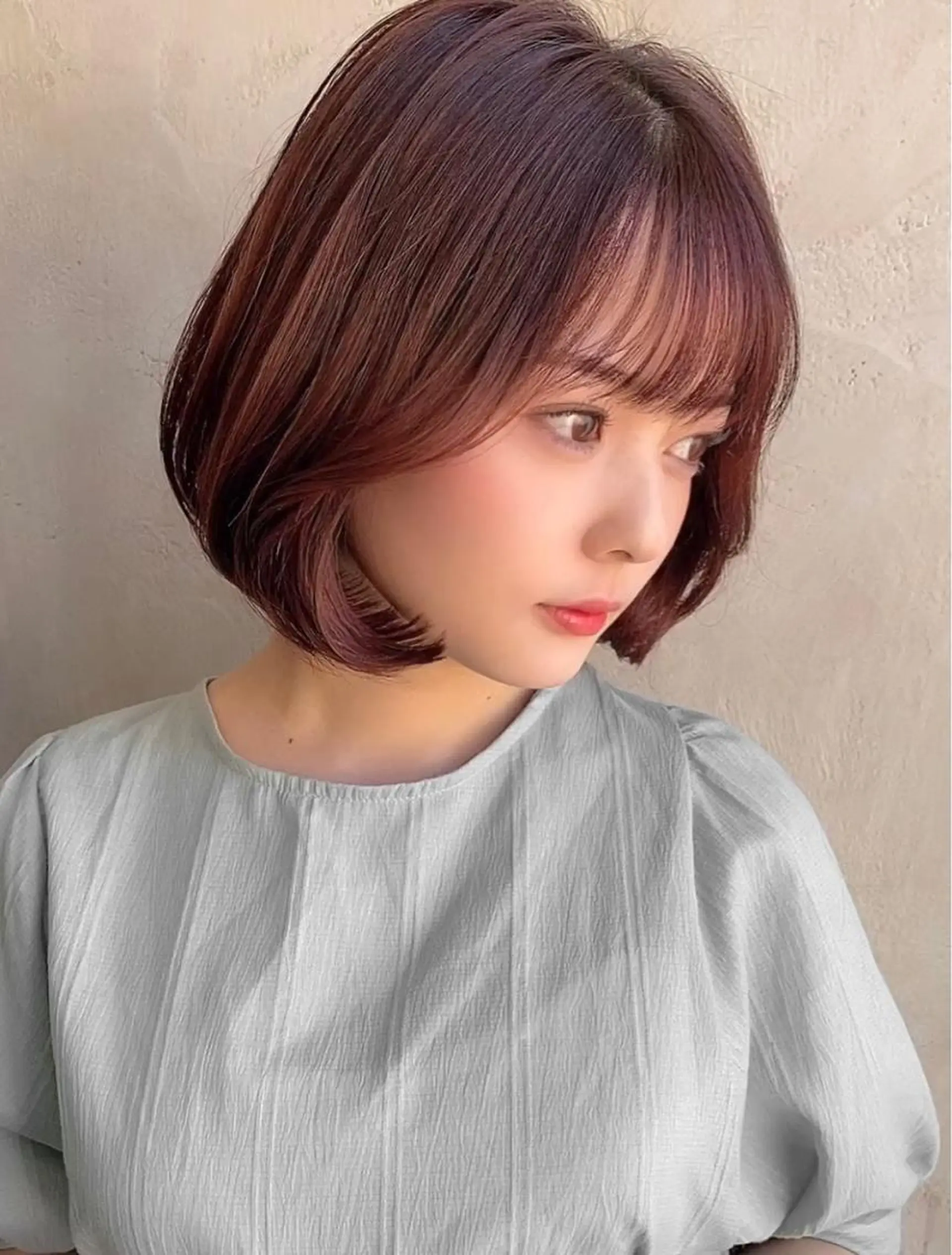 ミディアム カラー パーマ ヘアアレンジ イルミナカラー ボブ 髪質改善 韓国風ヘア トリートメント 日本一の小顔カット/ ボブ/顔周り/韓国のヘアスタイル