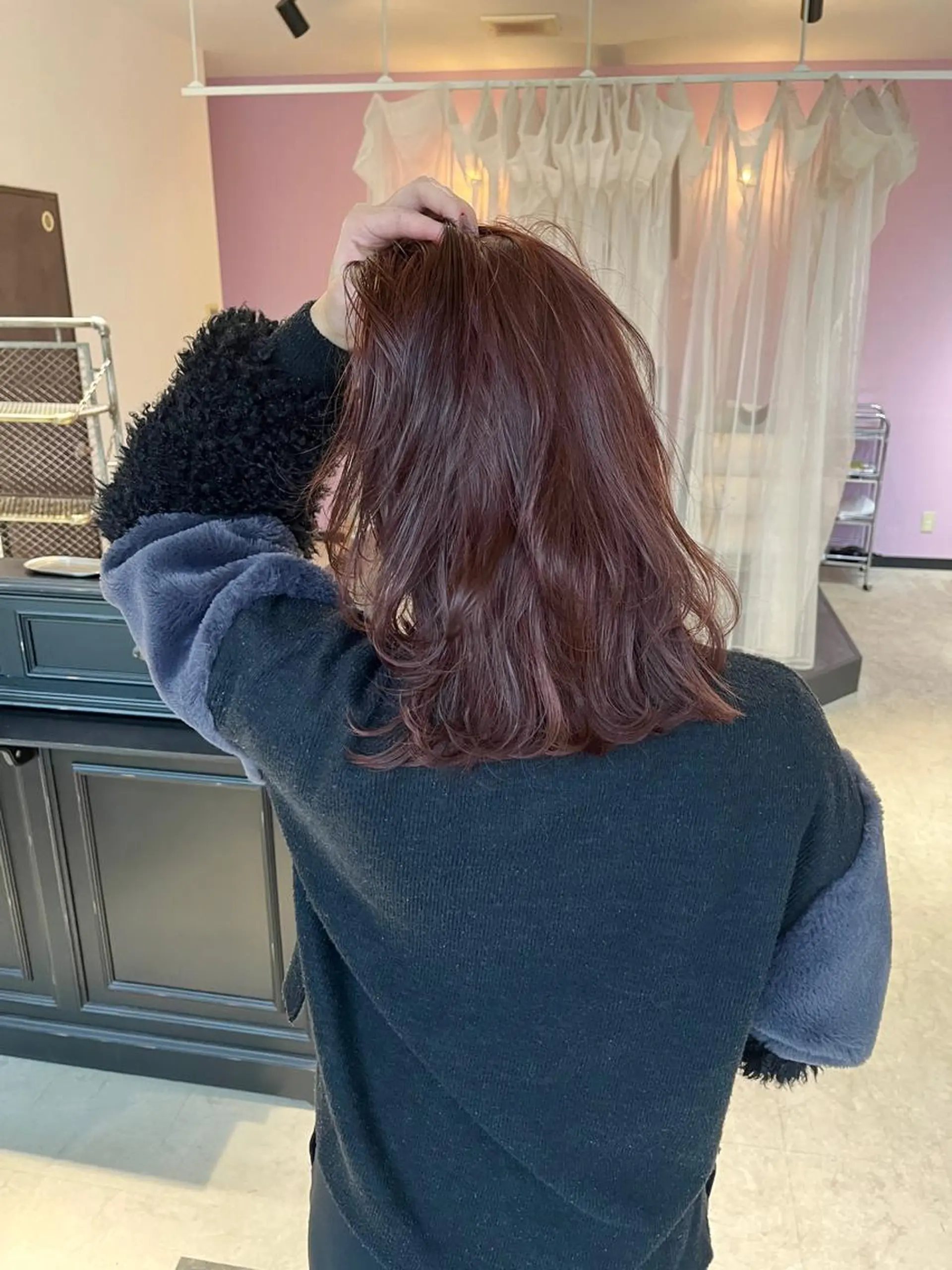 カラー MATTY azusaのヘアスタイル