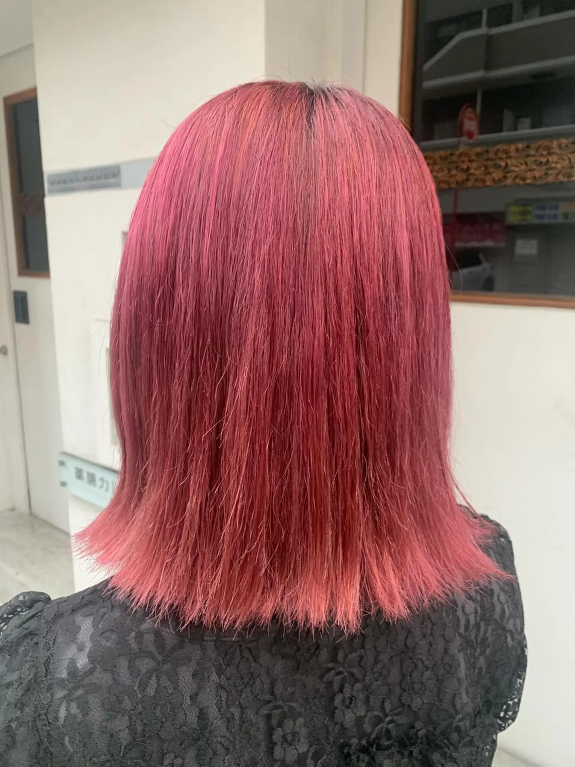 ミディアム SEAM アキホのヘアスタイル