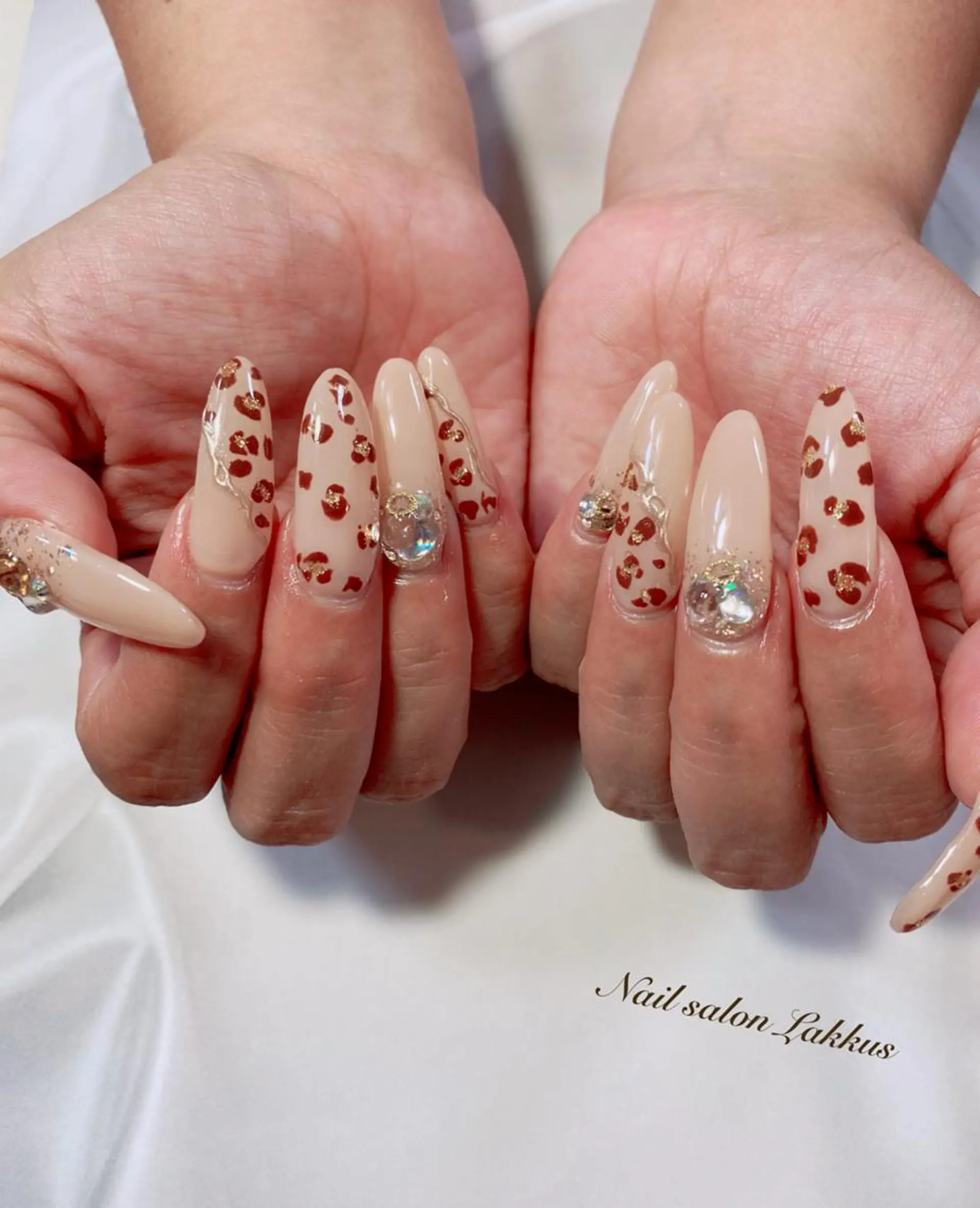 ネイル ジェルネイル ロングネイル Lakkus T－CHIのネイルデザイン