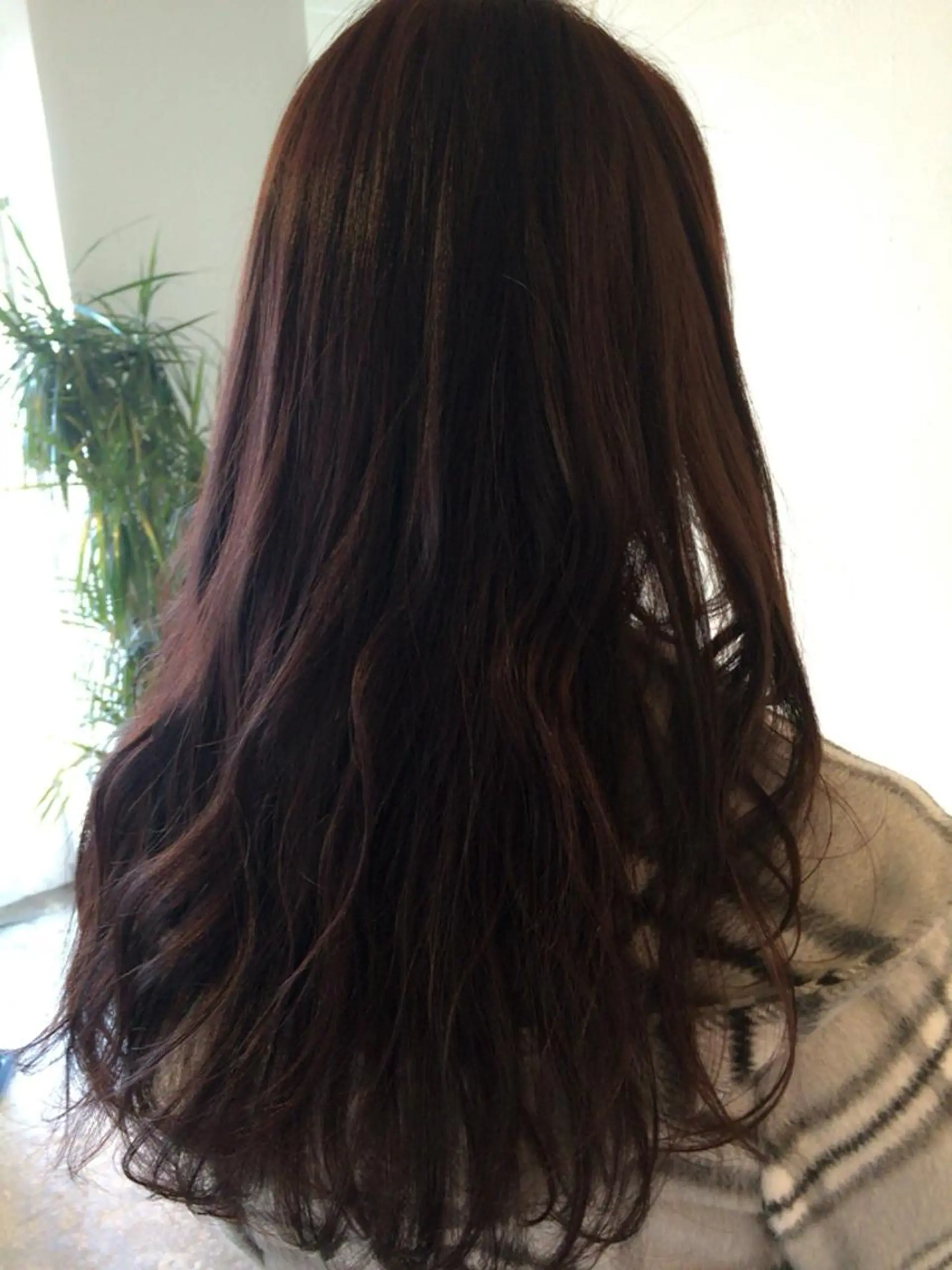 ショート ミディアム セミロング カラー パーマ ヘアアレンジ メンズ レッドカラー メンズハイトーン メンズバレイヤージュのヘアスタイル