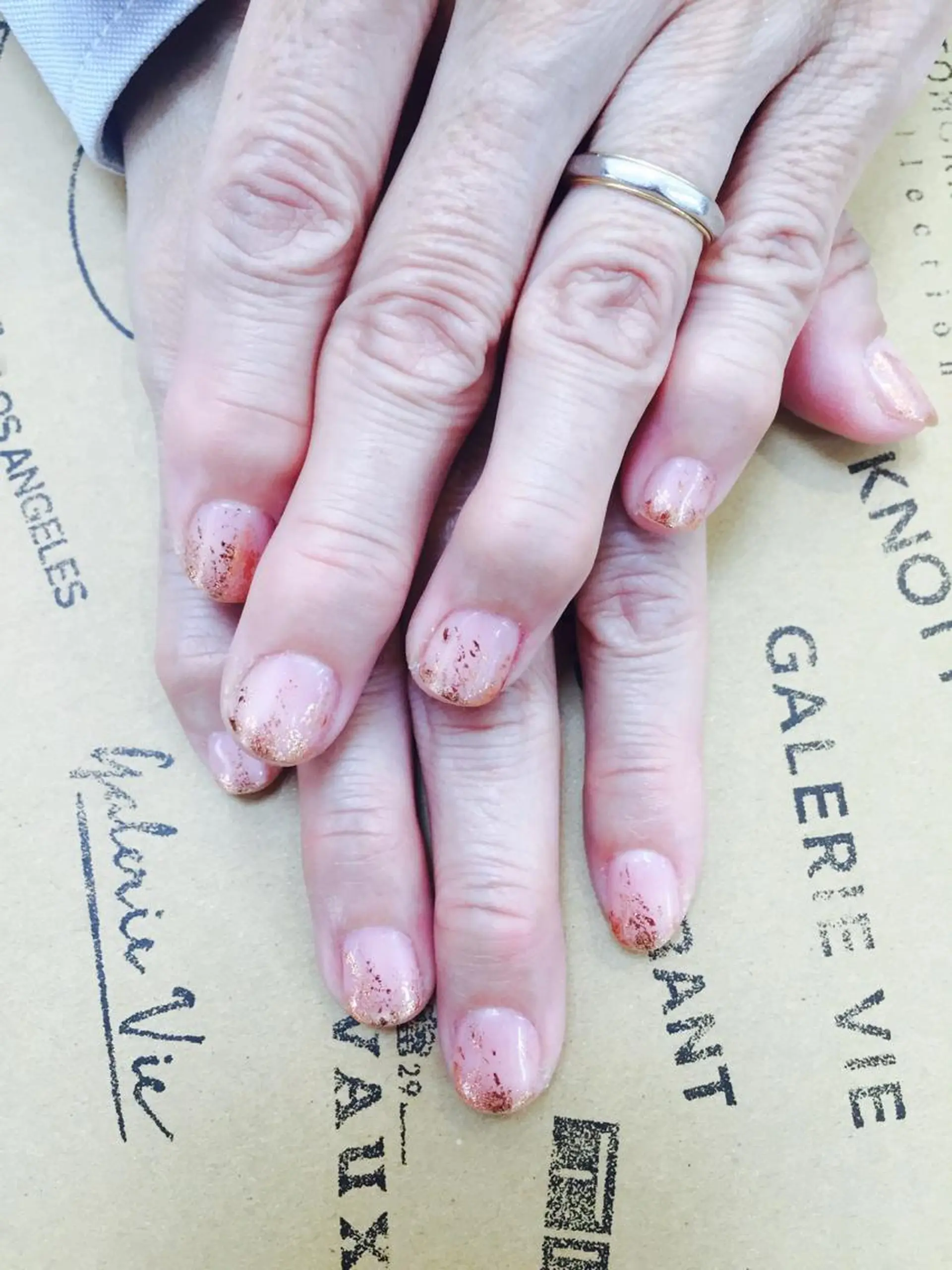 ネイル ピンク スズキ シオリのヘアスタイル