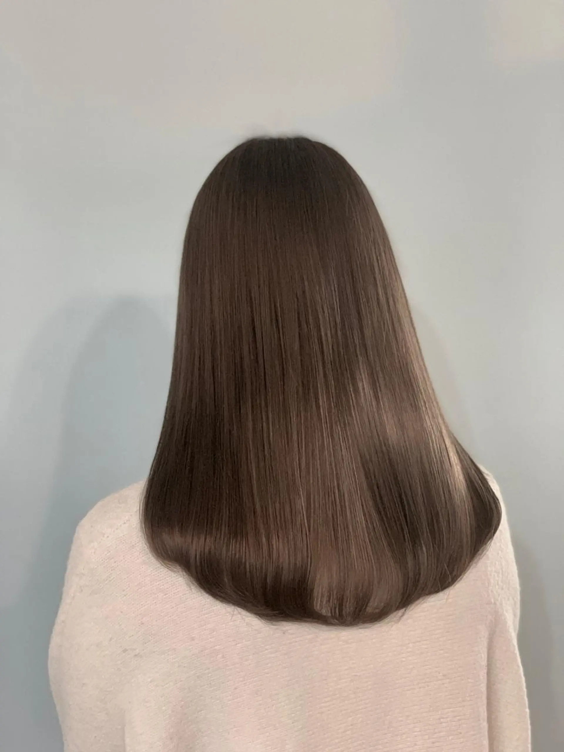 セミロング カラー イルミナカラー 一ノ瀬 暁のヘアスタイル