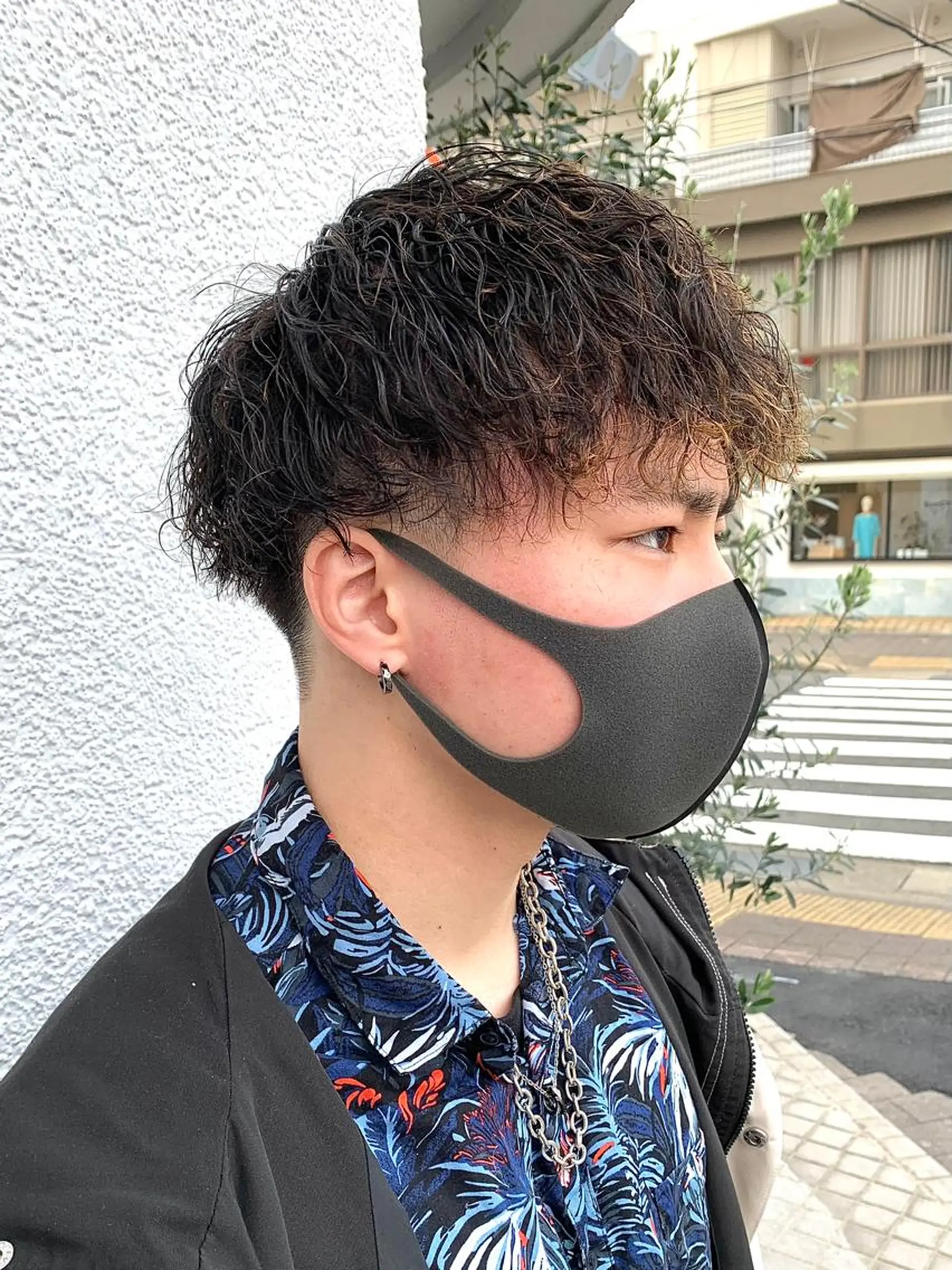 ショート パーマ ヘアアレンジ メンズ メンズパーマ メンズツイストパーマ ツイストスパイラルパーマ 波巻きパーマ スパイラルパーマ メンズパーマ職人 加藤 弘貴のヘアスタイル