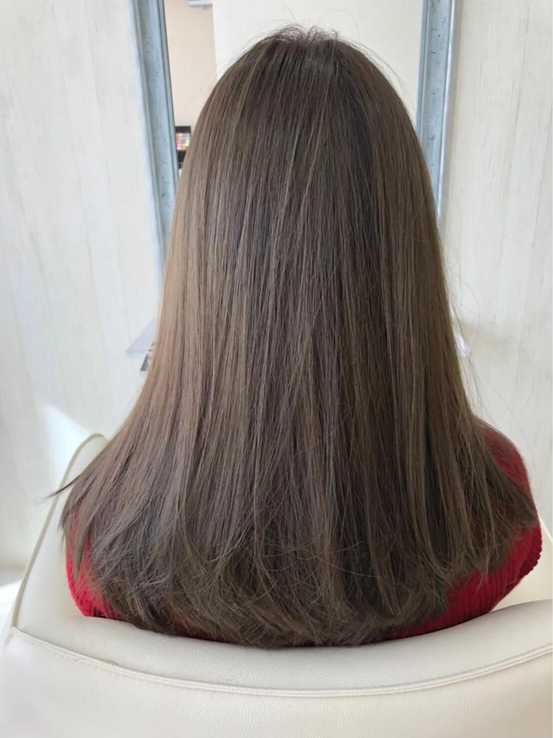 カラー 三橋 由佳のヘアスタイル