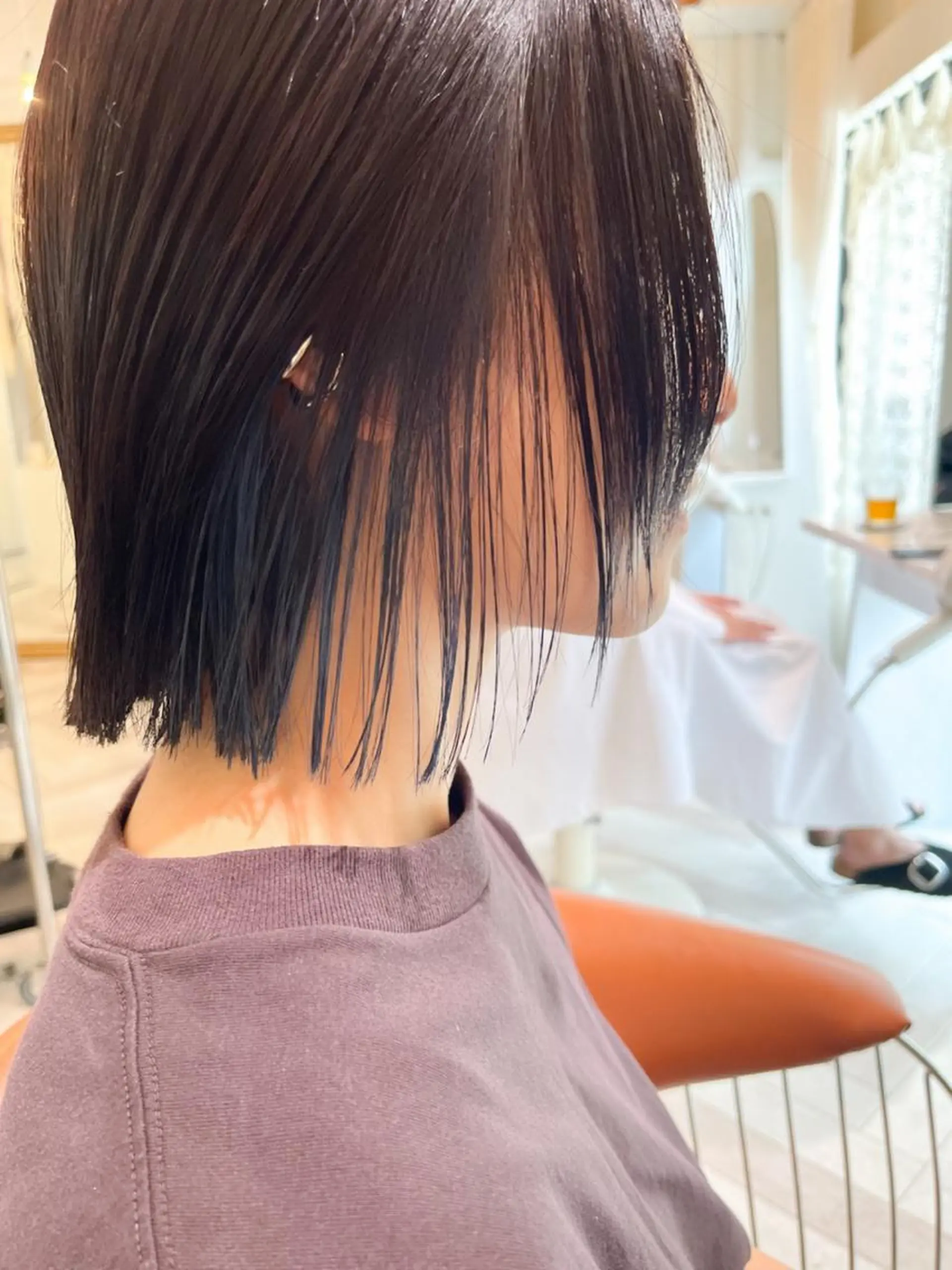 ミディアム カラー ボブレイヤー ブルーカラー ボブ 顔まわりレイヤー レイヤーカット Memories 銀座のヘアスタイル