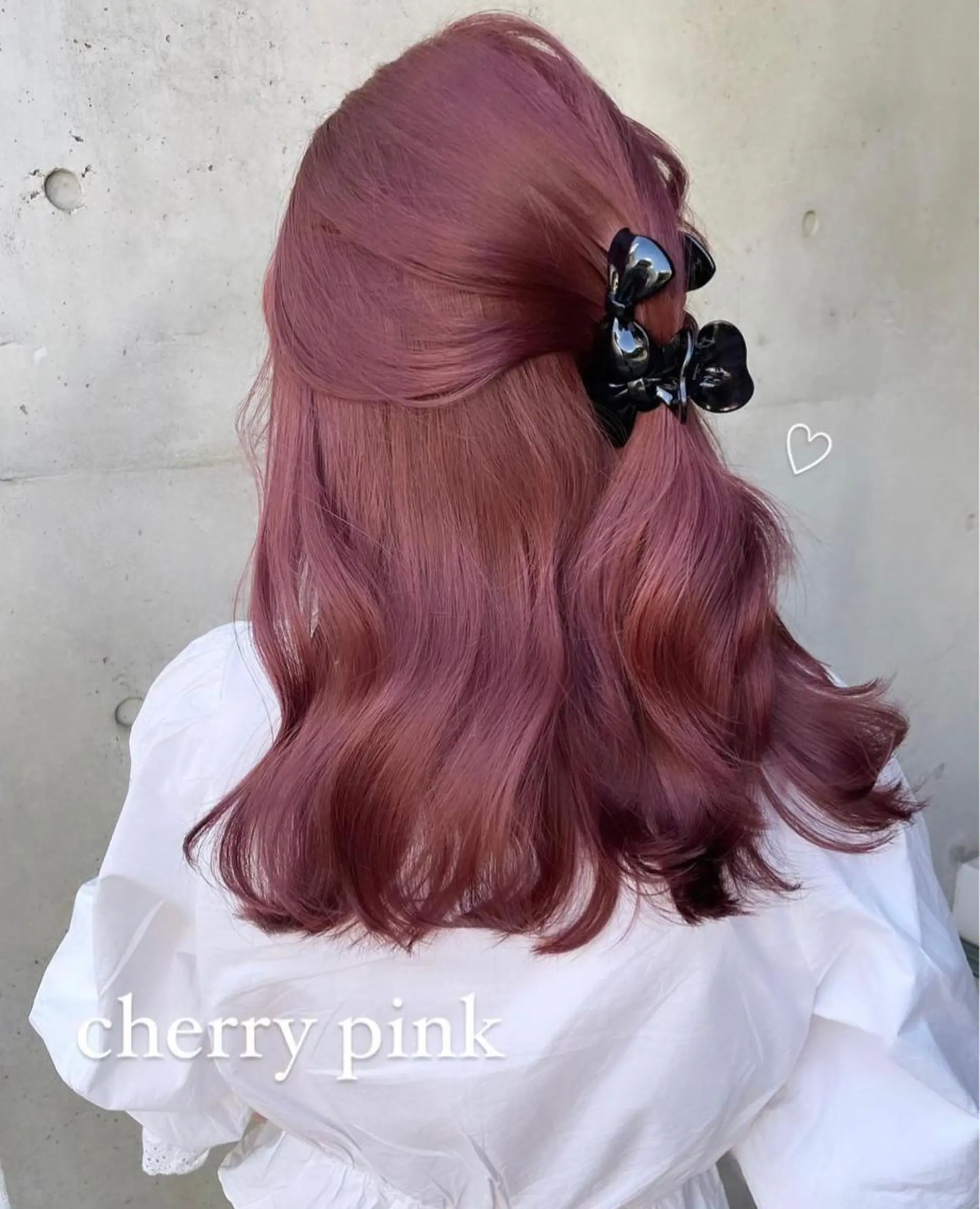 セミロング カラー 河西 彩香/ブリーチカラーのヘアスタイル