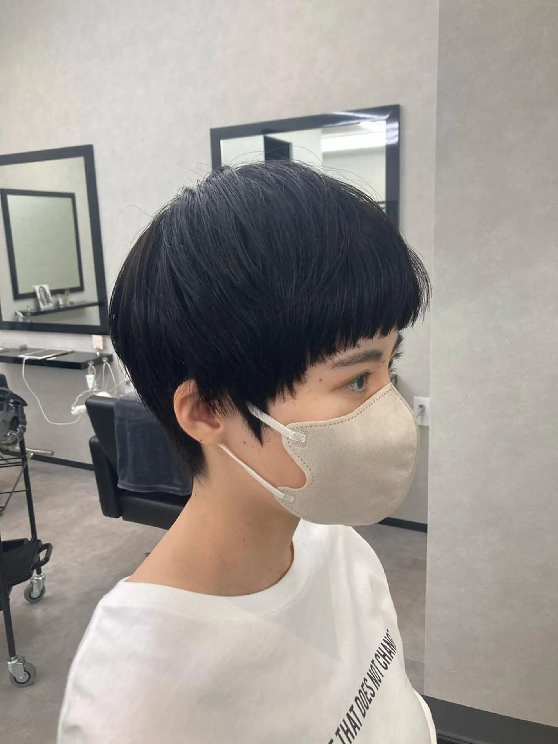 ショート カラー カット ヘアカラー トリートメント 鈴木 翔偉のヘアスタイル