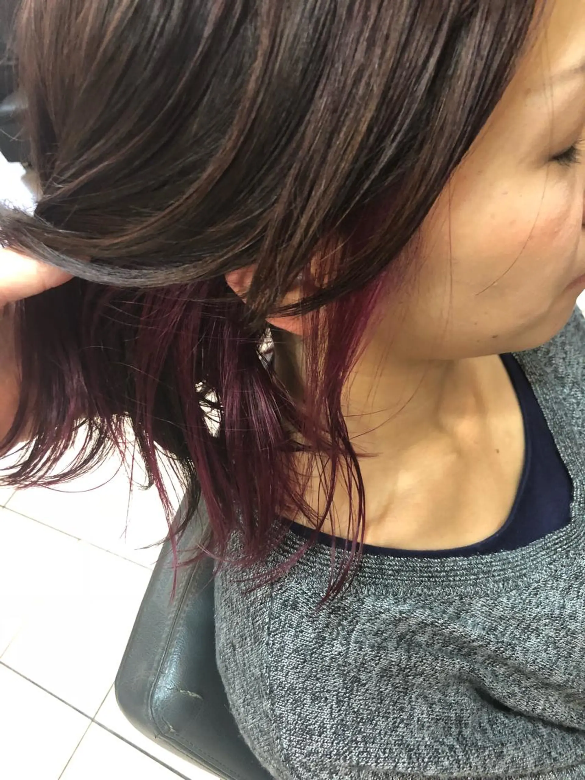 ミディアム カラー インナーカラー バイオレットカラー カット ヘアカラー トリートメント SHAFT Ieiriのヘアスタイル