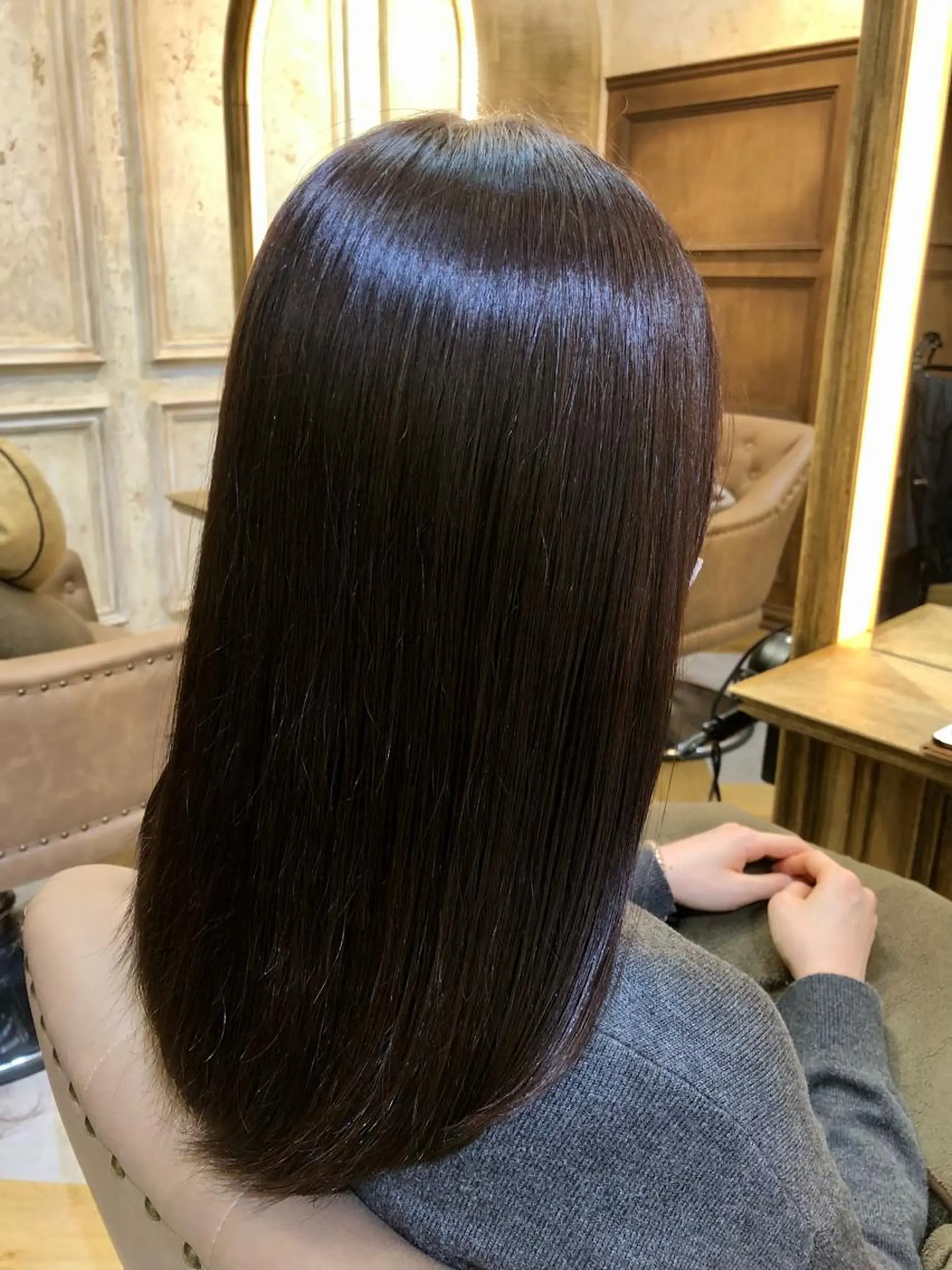 セミロング カラー ブラウンカラー ナチュラルブラウン セン北徒歩５分 キシタクのヘアスタイル