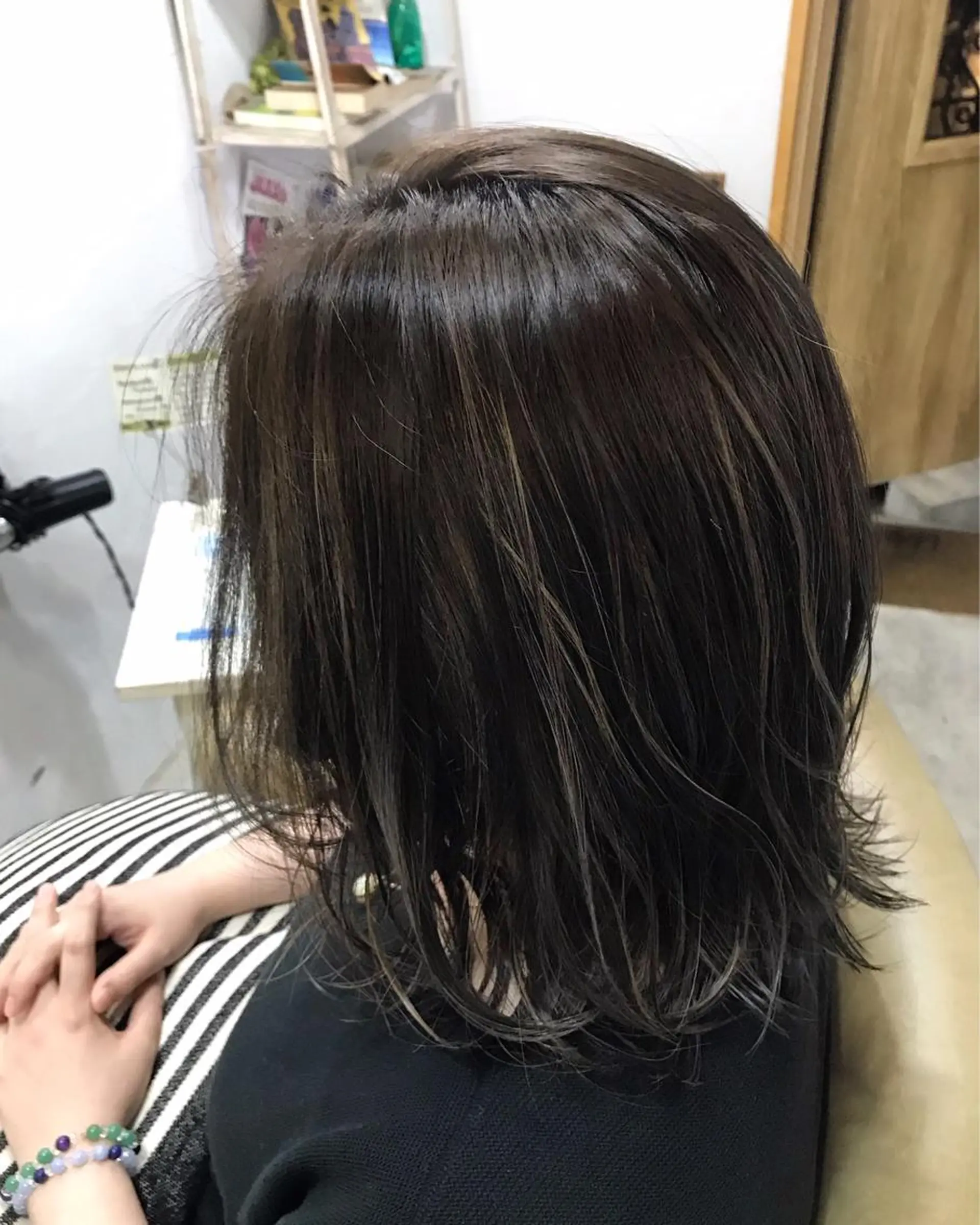 ミディアム ヘアカラー Luuna hair loungeのヘアスタイル