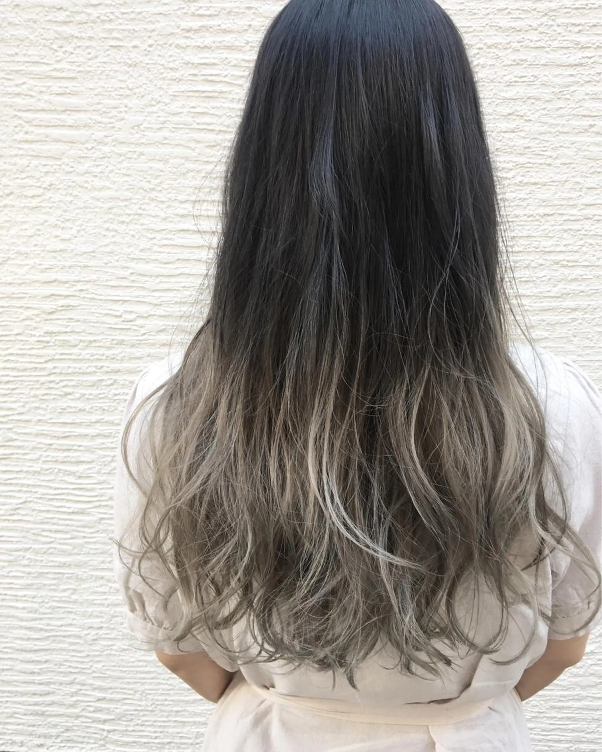 ロング カラー OFF YUYAのヘアスタイル