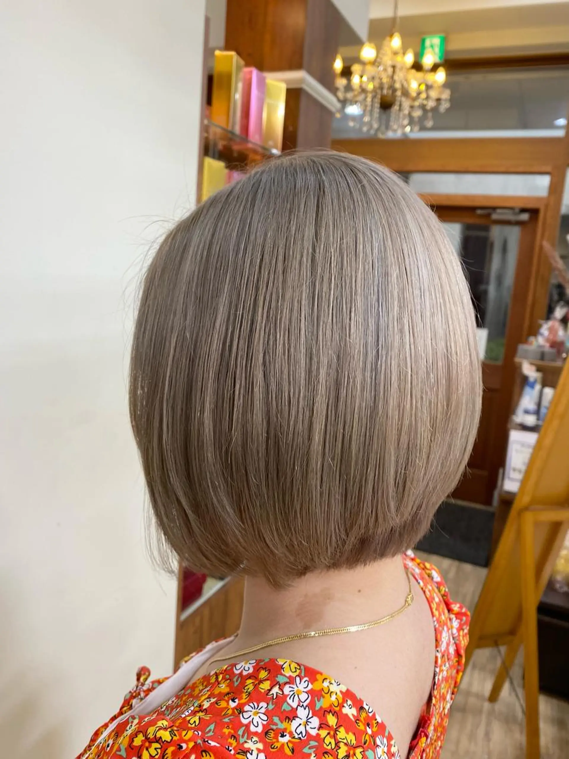 カラー SALOWIN栄 高須大貴のヘアスタイル