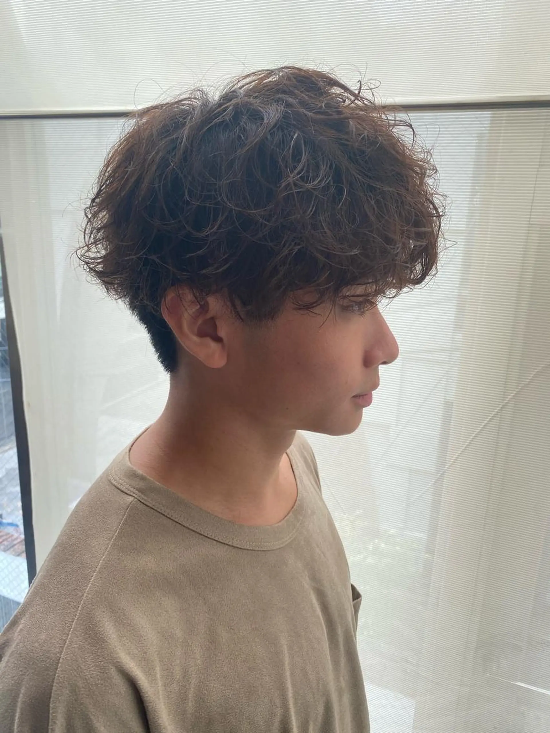 パーマ メンズ メンズパーマ ツイストスパイラルパーマ スパイラルパーマ 推しカラー オタク美容師 山本のヘアスタイル