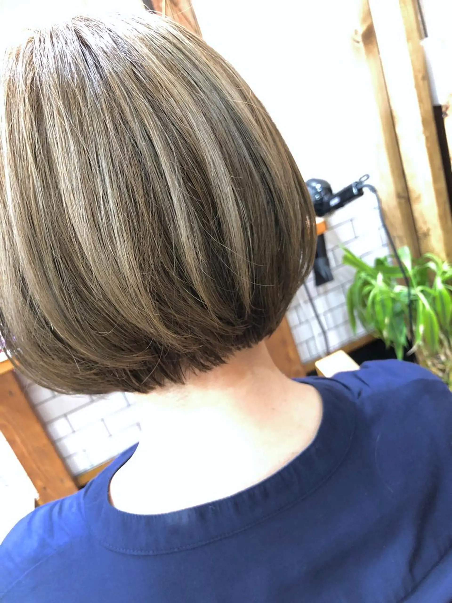ショート カラー ヘアカラー トリートメント THREE 関根大のヘアスタイル