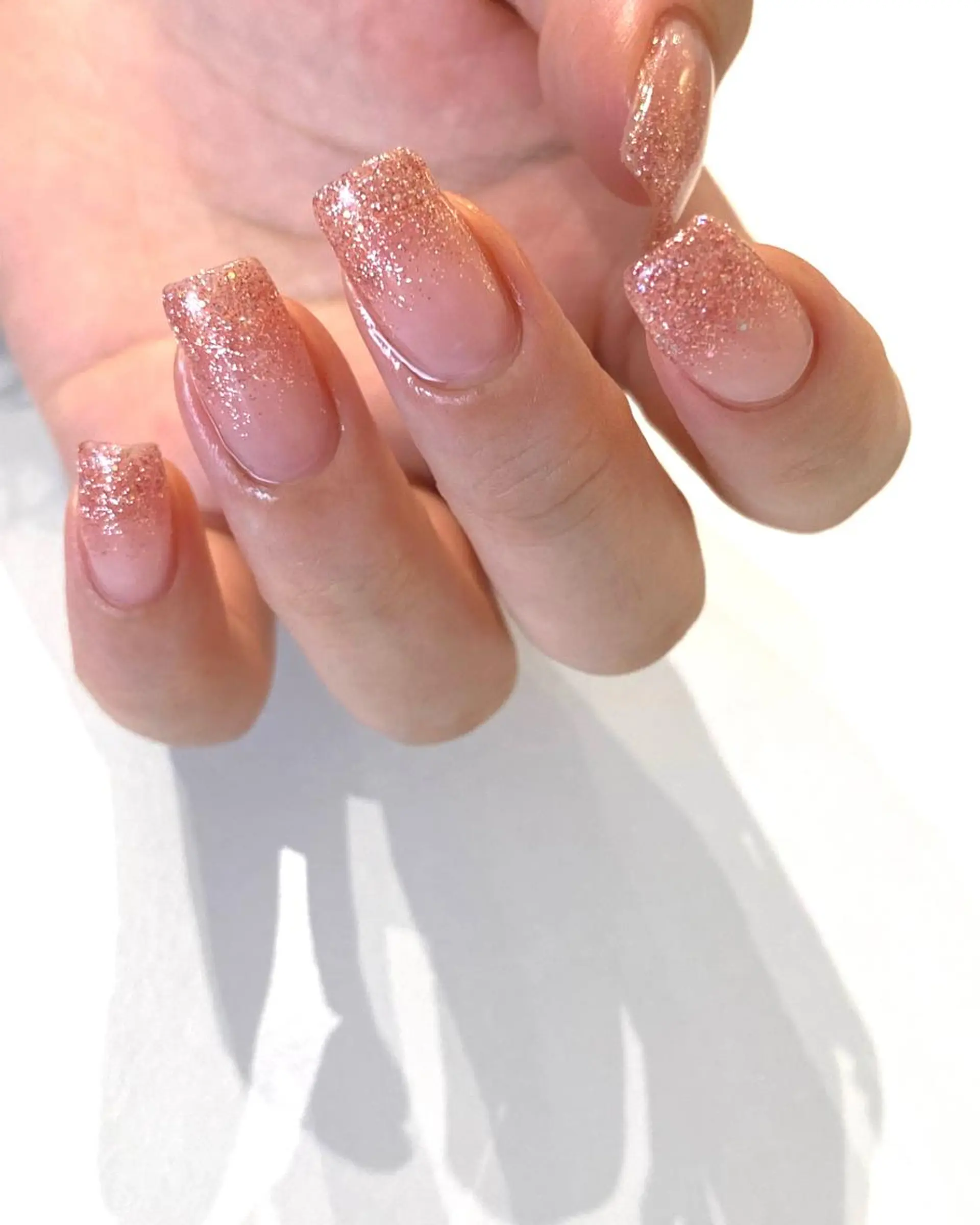 ネイル グラデーション ラメ(グリッター) ラメグラデーション ハンドネイル Ann nailのネイルデザイン