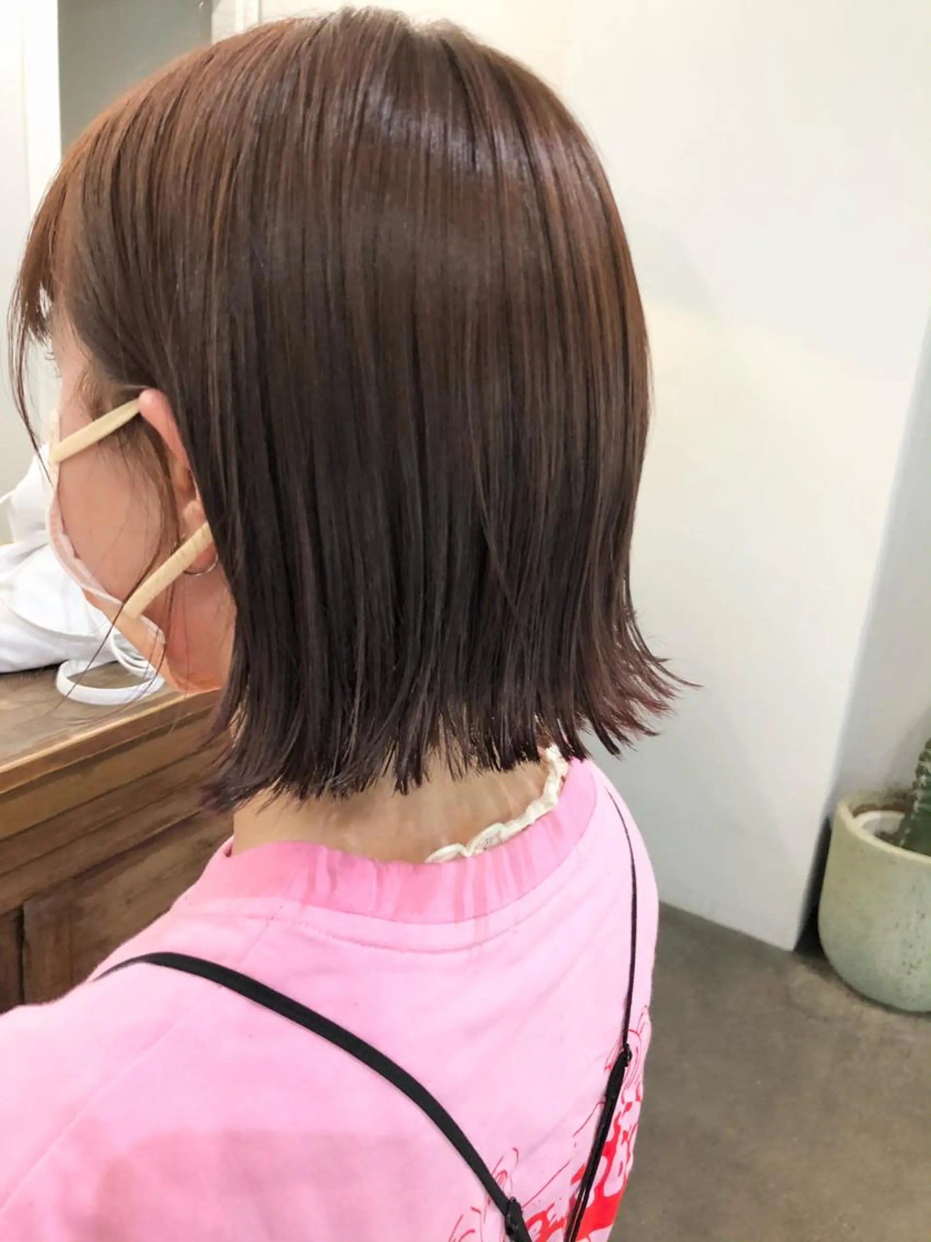 ショート カラー 切りっぱなしボブ イルミナカラー ピンクカラー ボブ カット ヘアカラー 千葉 郁也のヘアスタイル