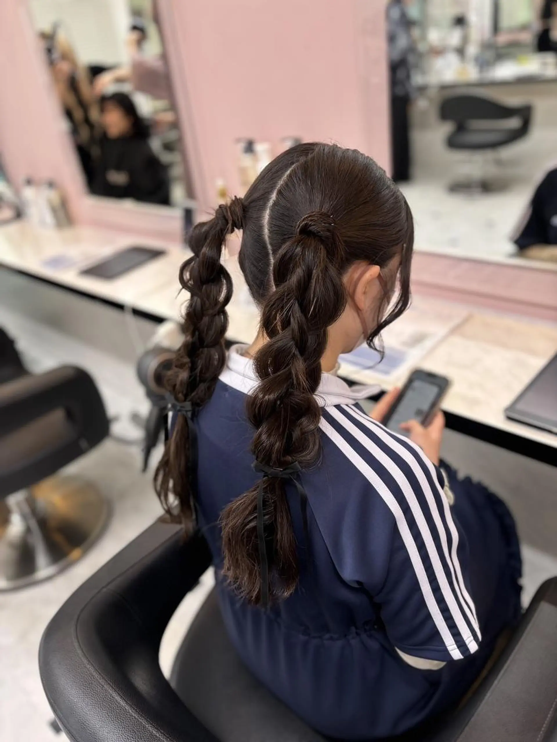 カラー ロング 💙ハイトーン韓国風 色白ヘア💙manaのヘアスタイル