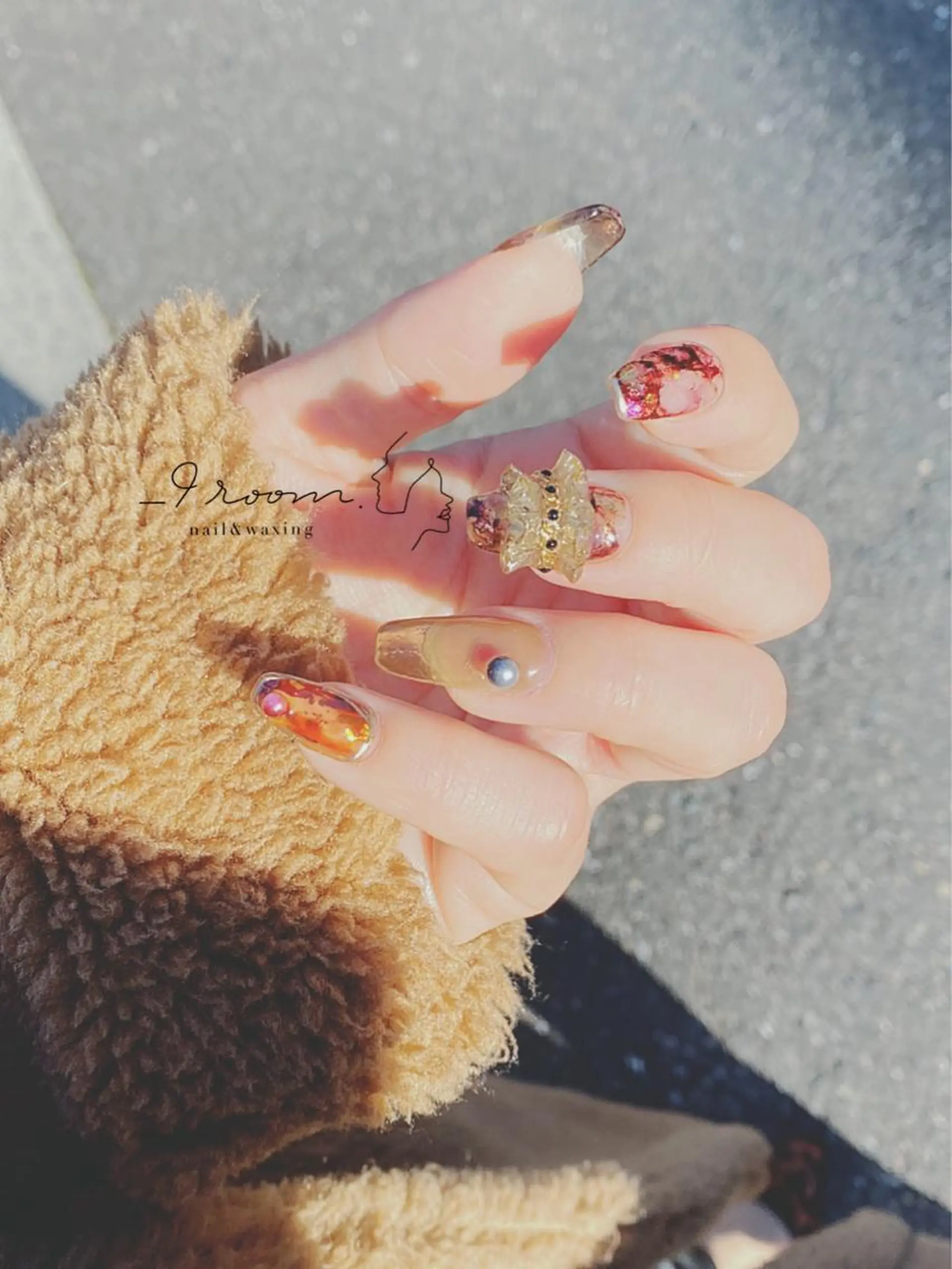 ネイル ブラウン クリアネイル ゴールド ロングネイル ネイルチップ _9 room. Yoshimiのネイルデザイン