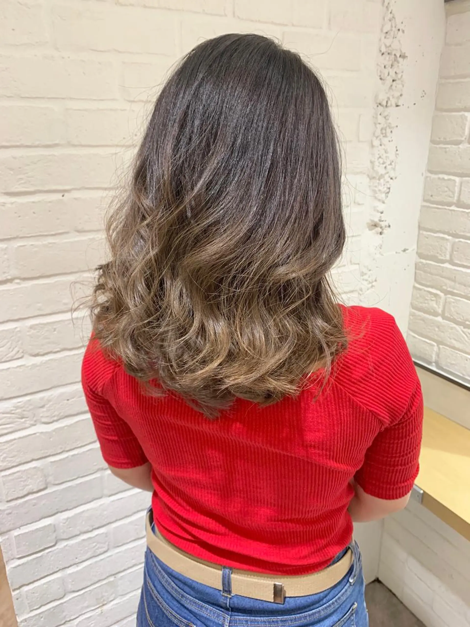 ミディアム カラー ブリーチ ヘアカラー レイヤー/大人メンズ パーマ🌀 平島拓也のヘアスタイル