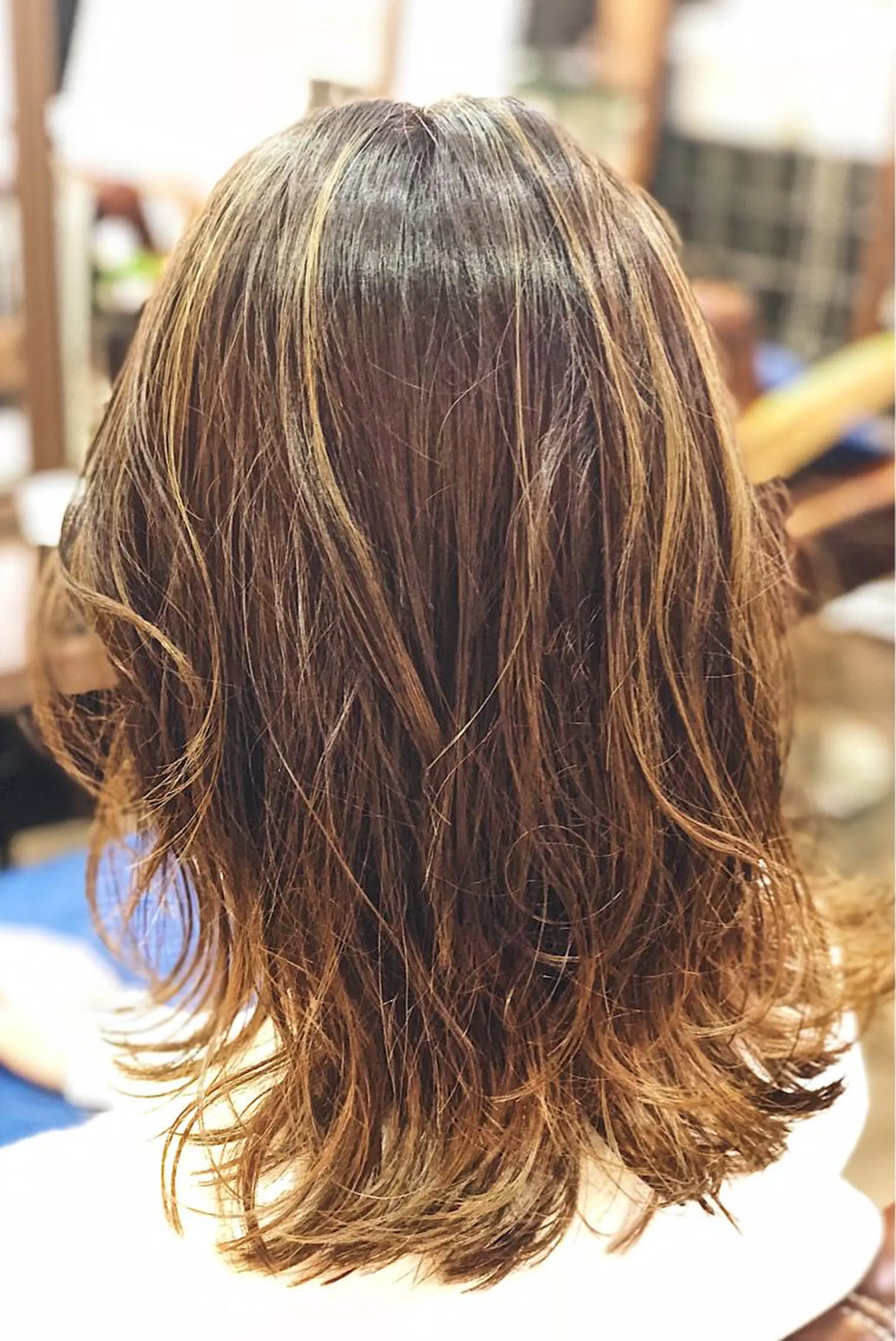 ミディアム カラー ブラウンカラー ハイライトカラー ハイライト ☆est hair☆ 新宿ナプラスタジオのヘアスタイル