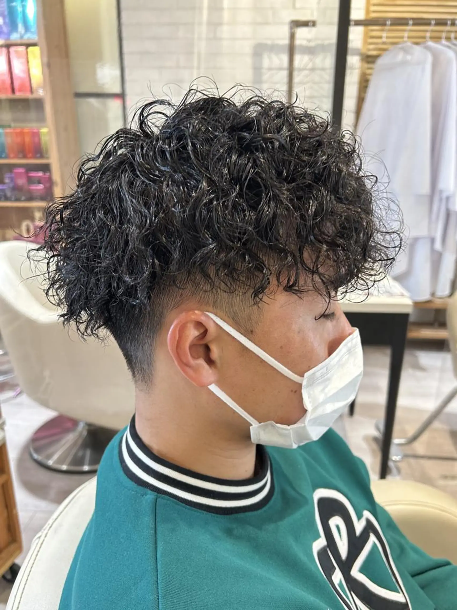 ショート メンズ パーマ メンズハイトーン メンズパーマ スペインカール スパイキーショート ツイストスパイラルパーマ メンズパーマ/ メンズカット/タクヤのヘアスタイル