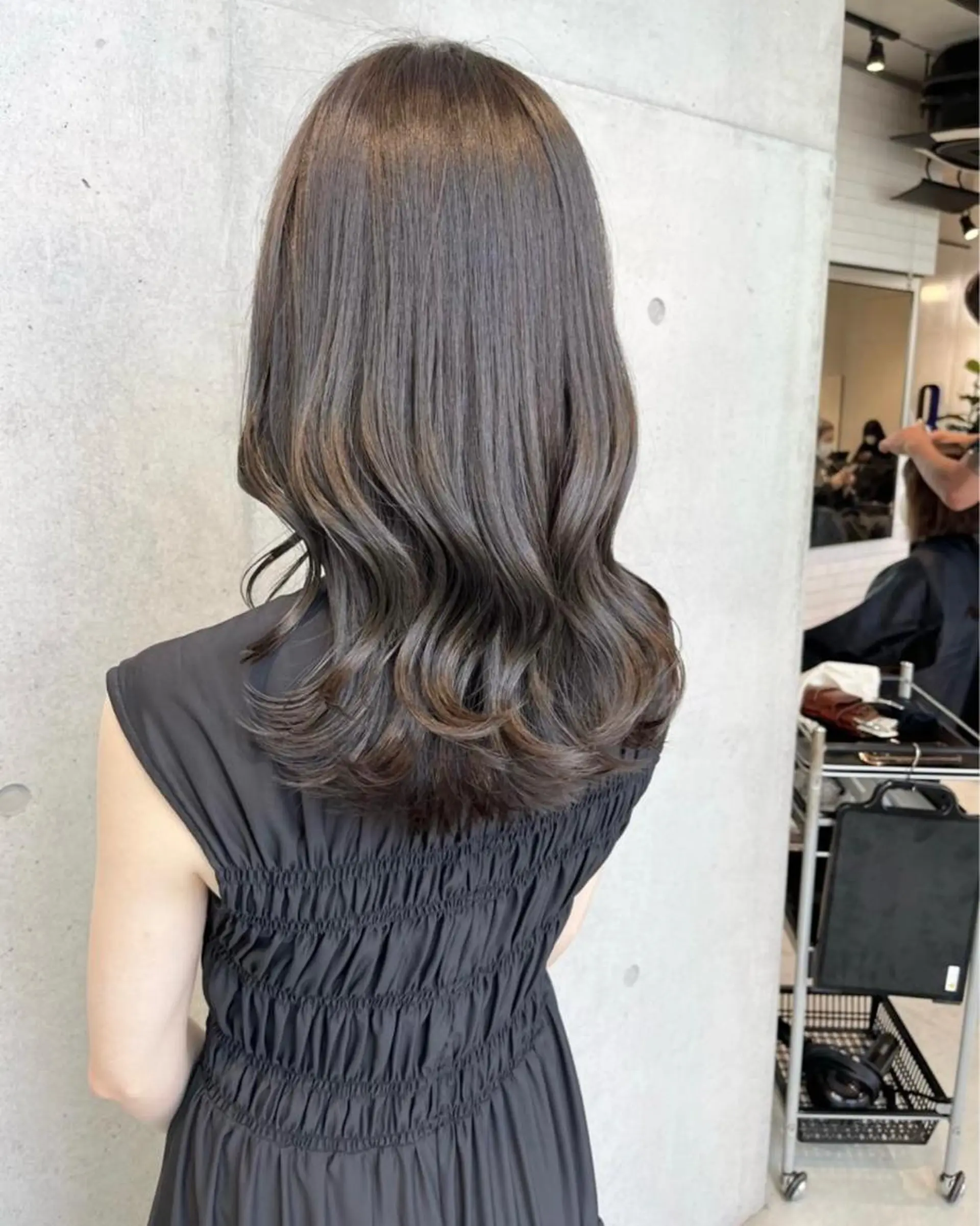 ロング カラー パーマ ヘアアレンジ 透明感/オリーブ/ グレージュ/YUKAのヘアスタイル