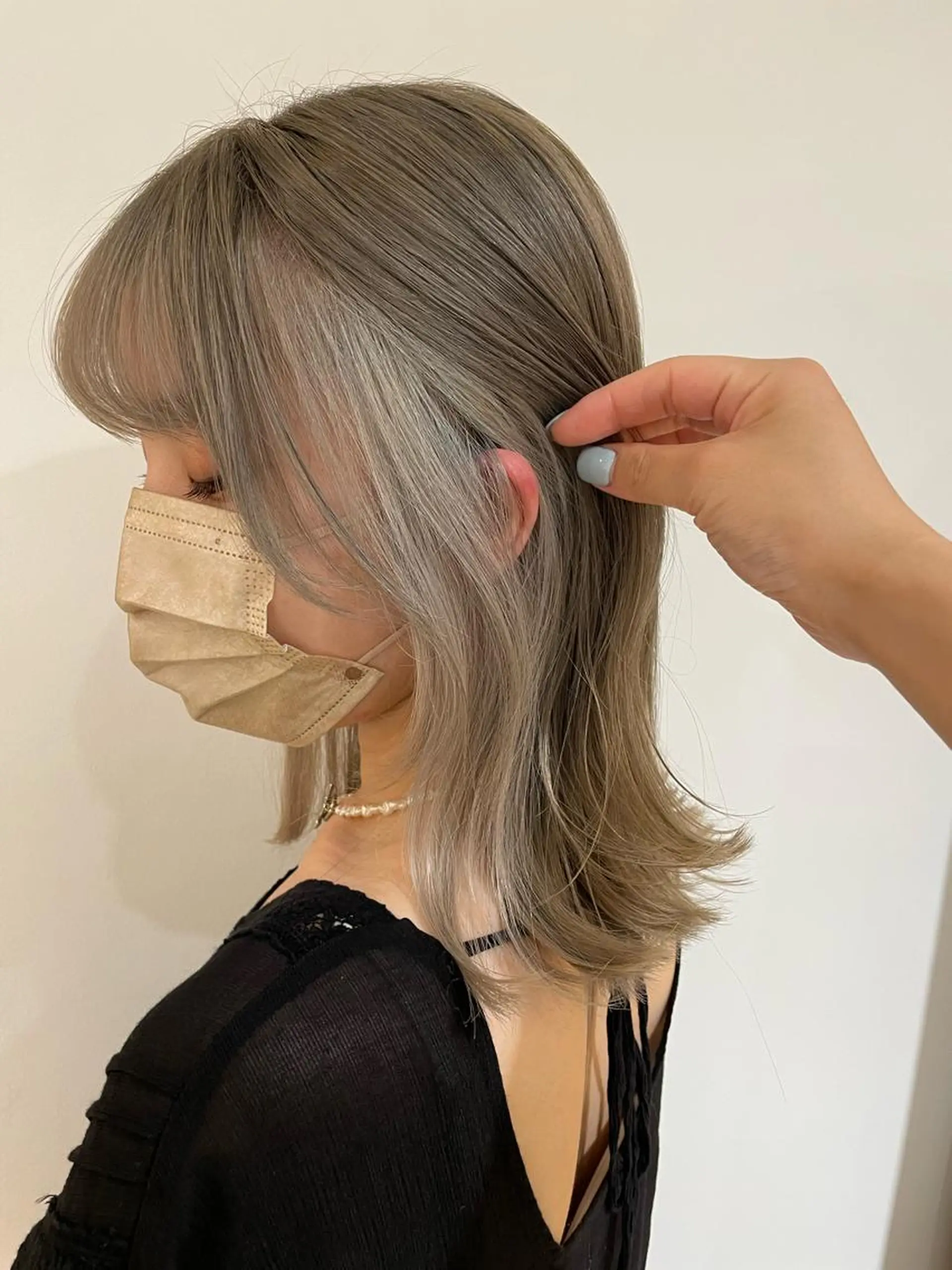 ミディアム 伊藤 愛里のヘアスタイル