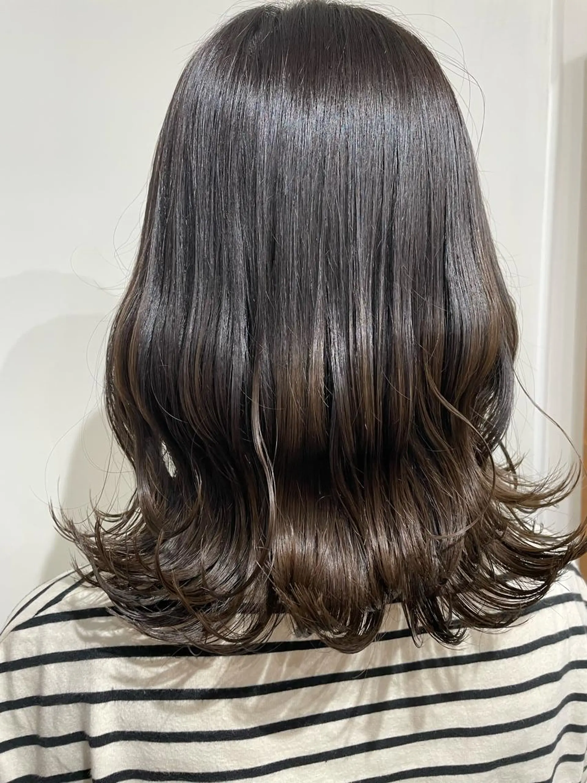 ミディアム 🐬脱白髪染めカラー 清水大世🐬のヘアスタイル