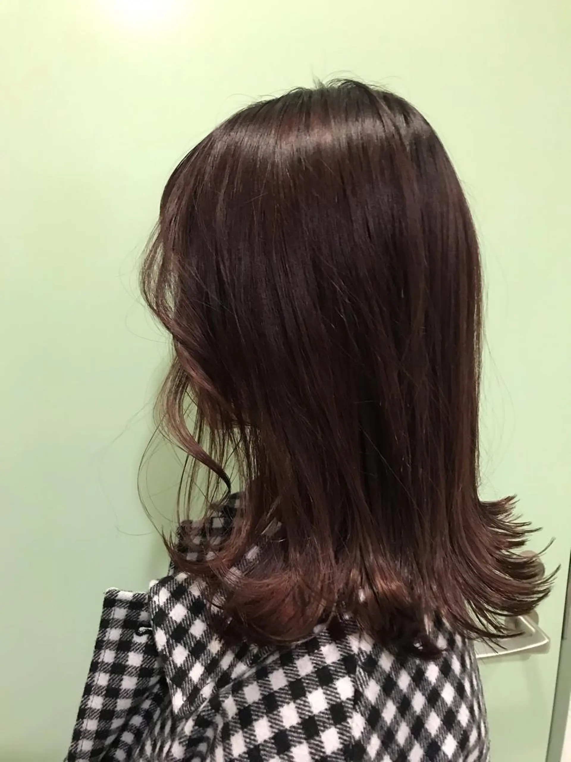 セミロング miu （ミユ）のヘアスタイル