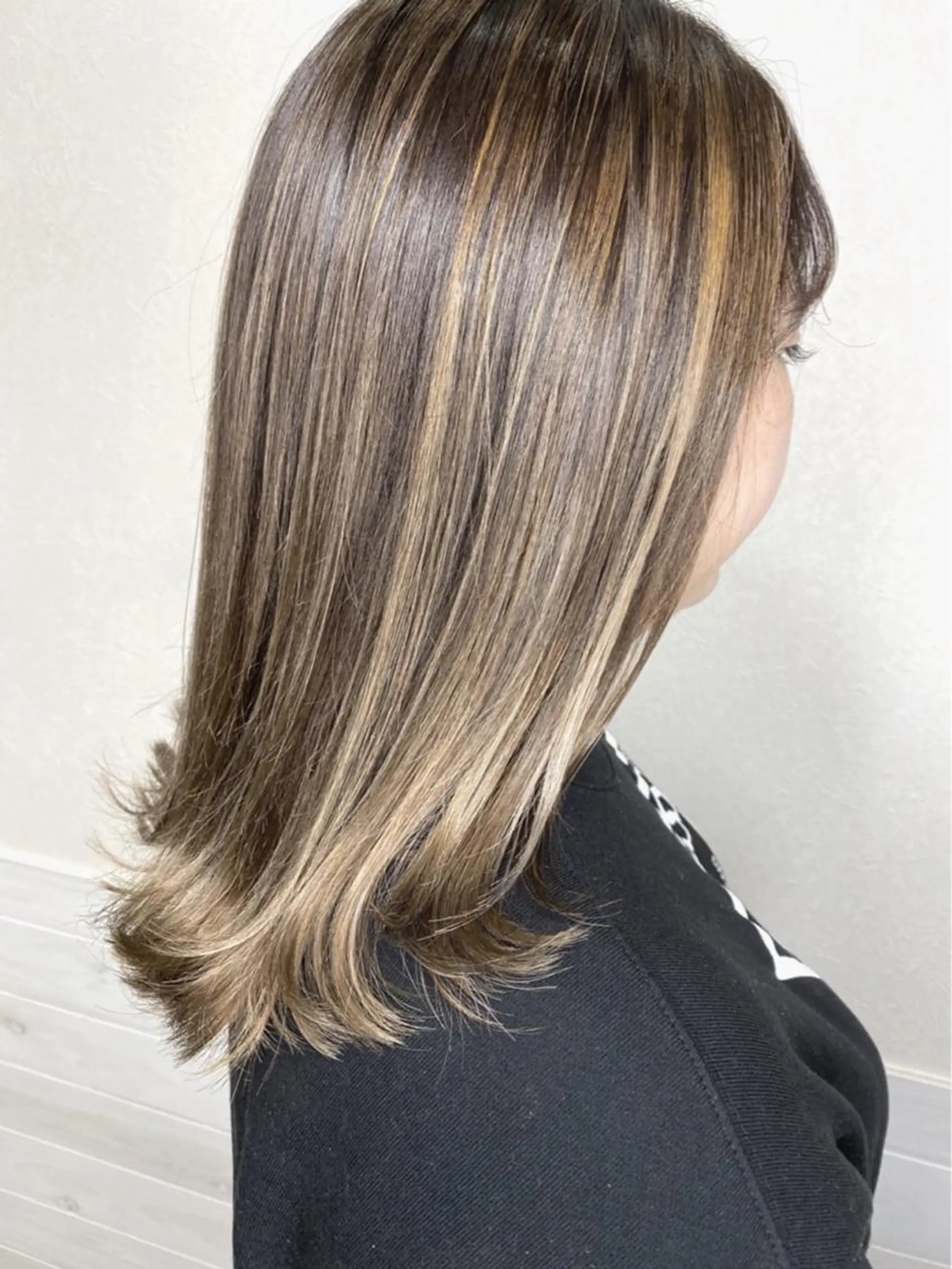 セミロング カラー ヘアアレンジ ヘアカラー トリートメント memento 斎藤大覚のヘアスタイル