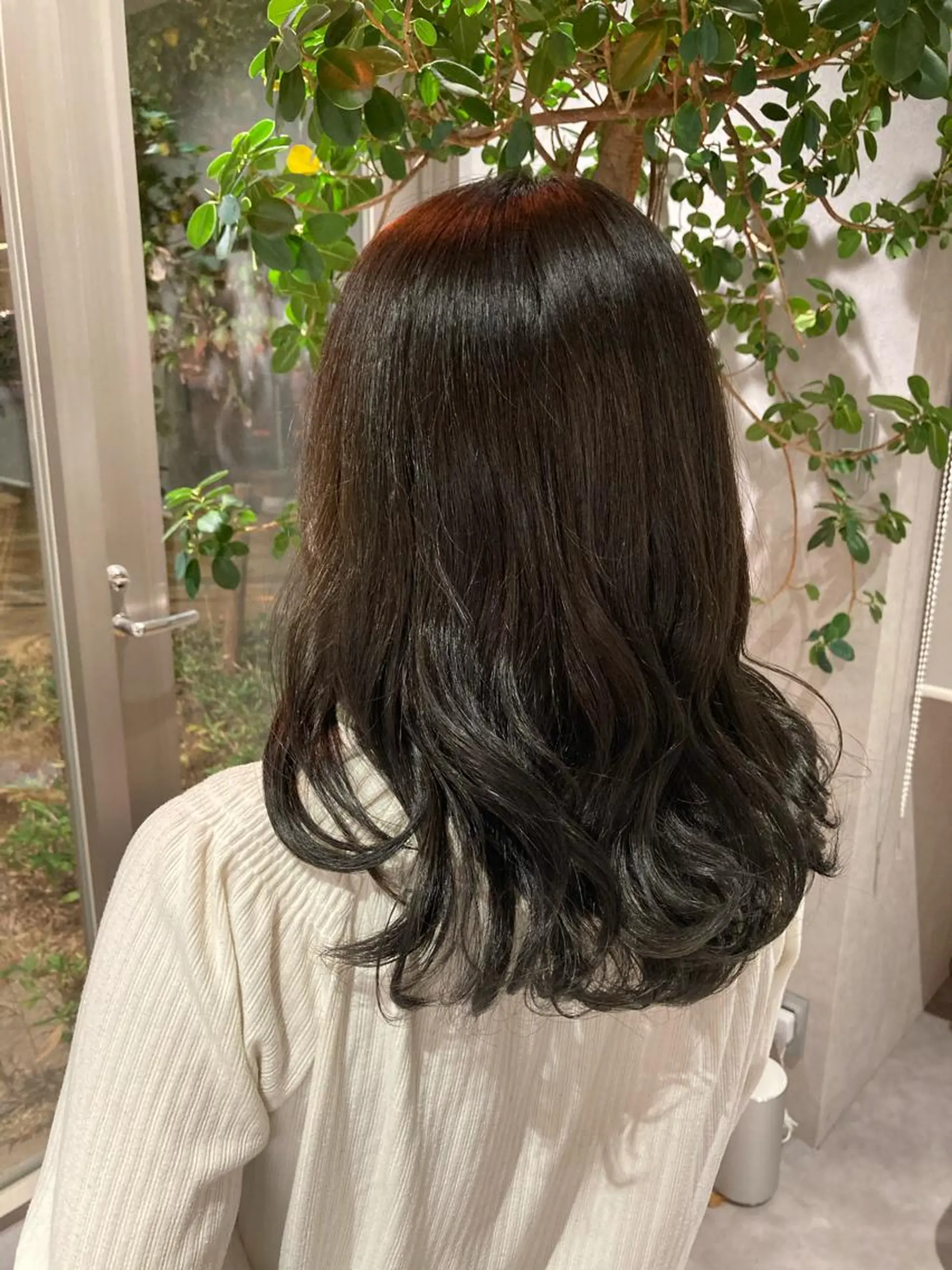 ミディアム カラー アッシュ アッシュグレー アッシュグレージュ グレージュ オレンジ たかはし まいのヘアスタイル