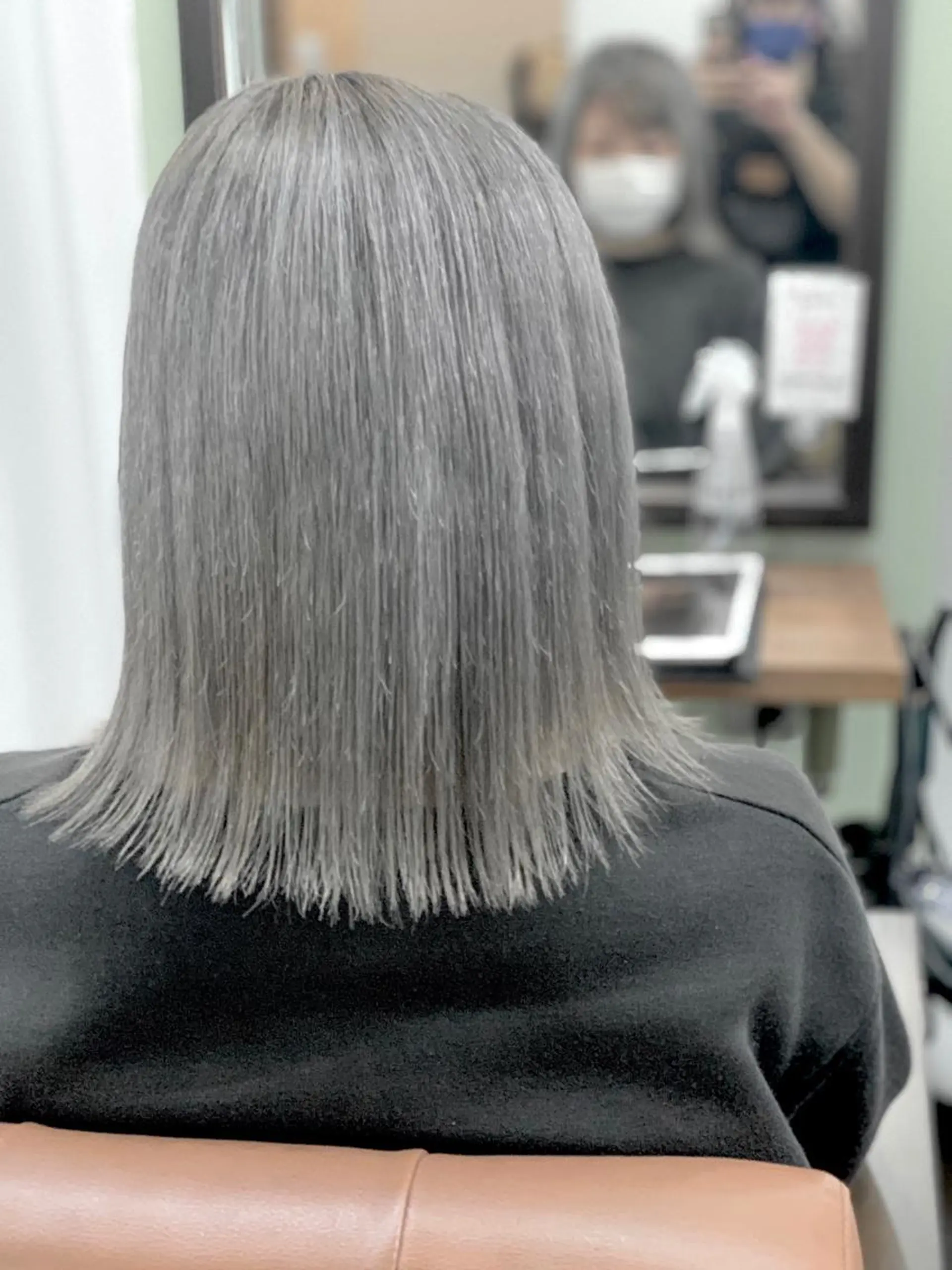 ミディアム ブリーチ毛に縮毛矯正 ✨カラー✨山田 正幸のヘアスタイル