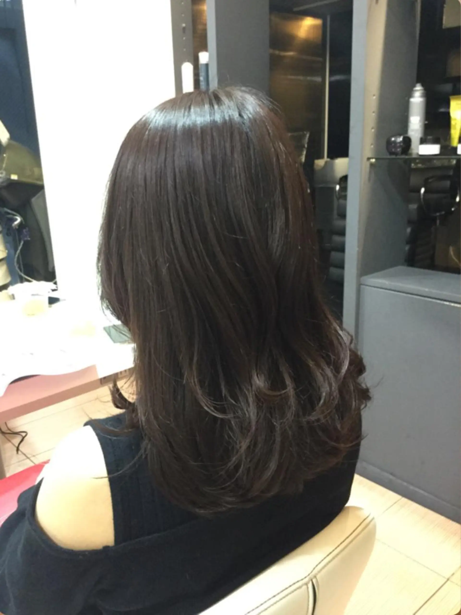 セミロング カラー カット ヘアカラー トリートメント ヘッドスパ 貴方に似合うを見つけ ます🌱市川リョウカのヘアスタイル