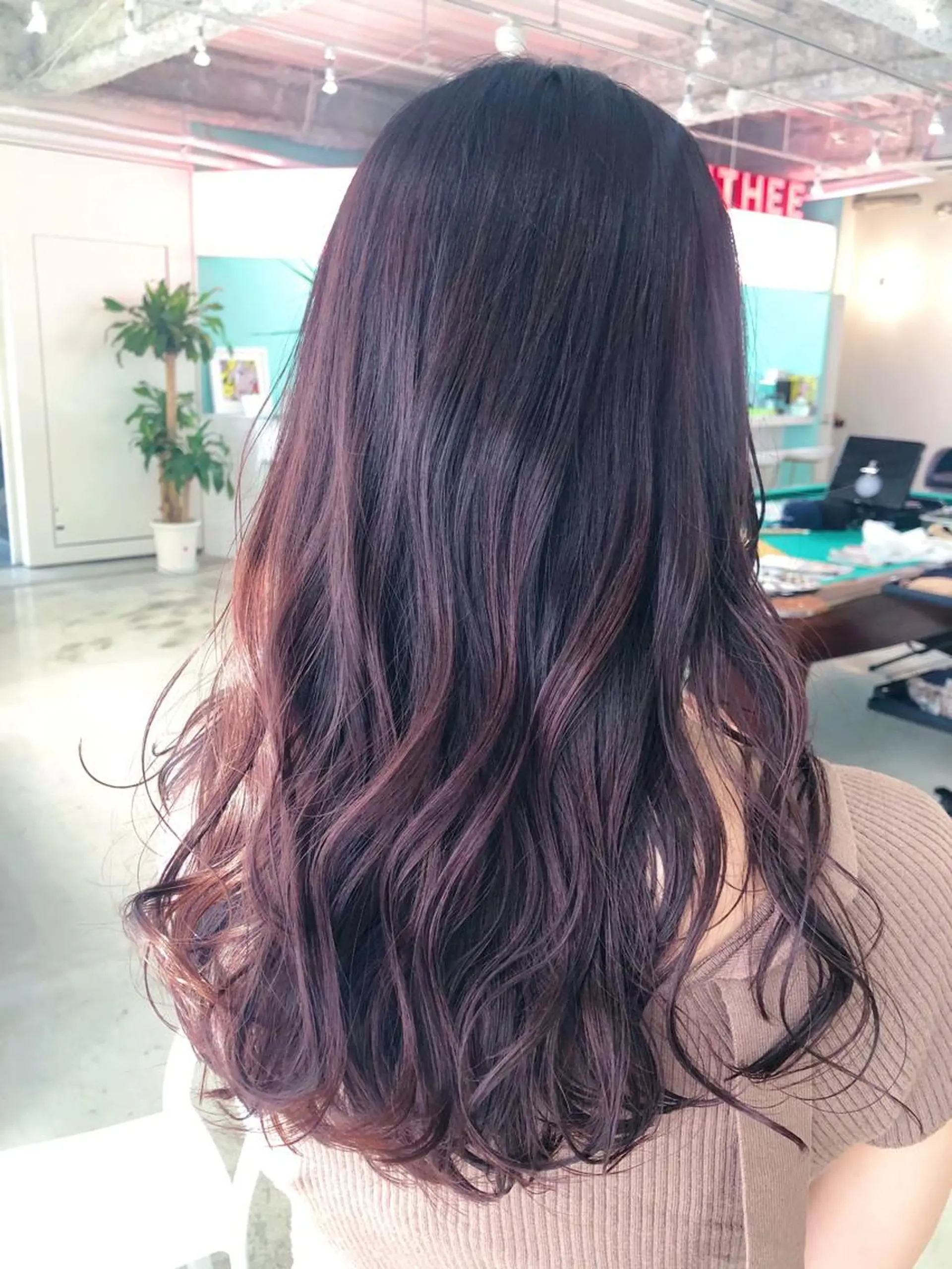 ロング カラー ヘアアレンジ HORN hairsalonのその他イメージ