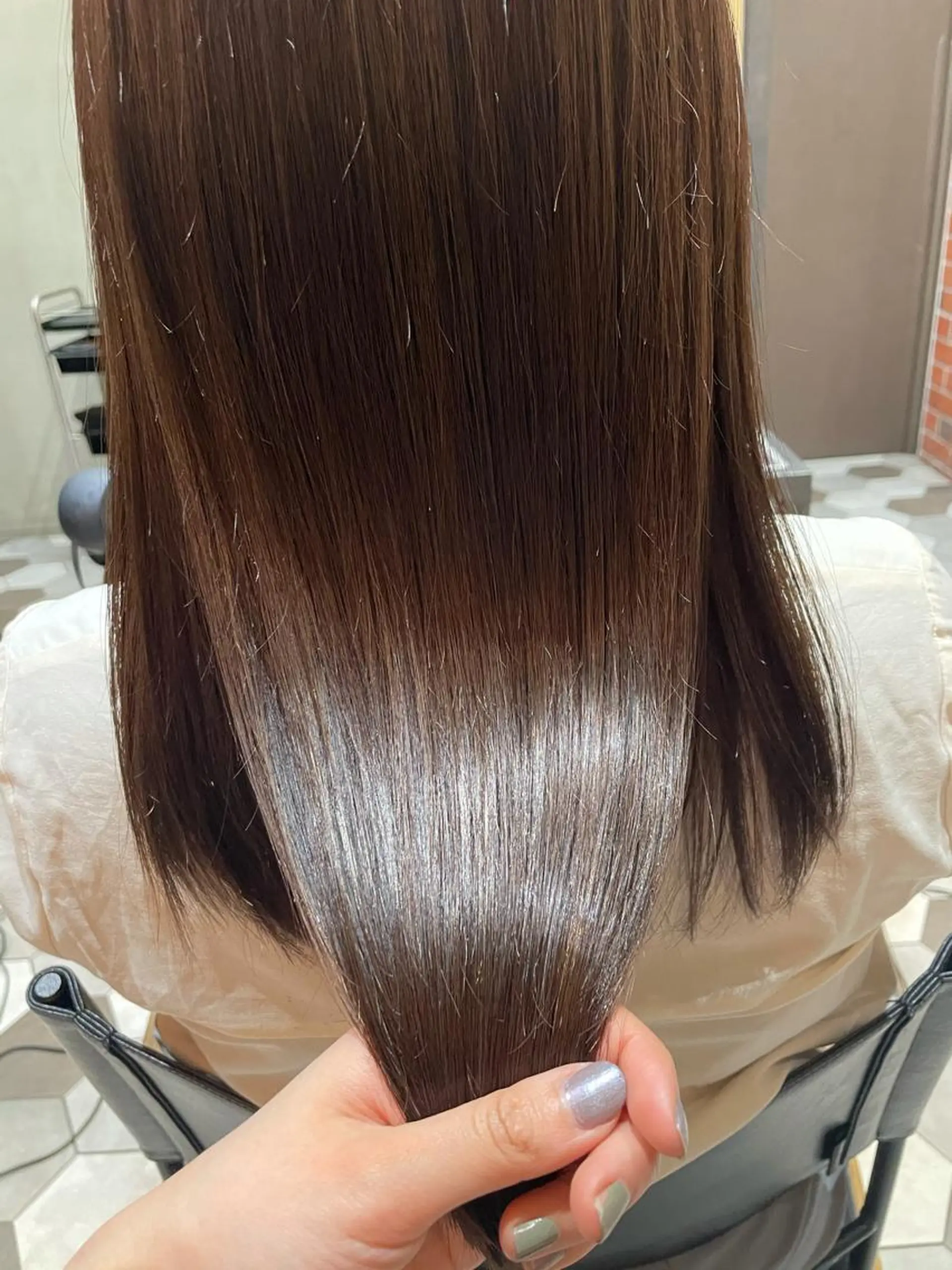 ロング カット トリートメント 小林 愛花のヘアスタイル