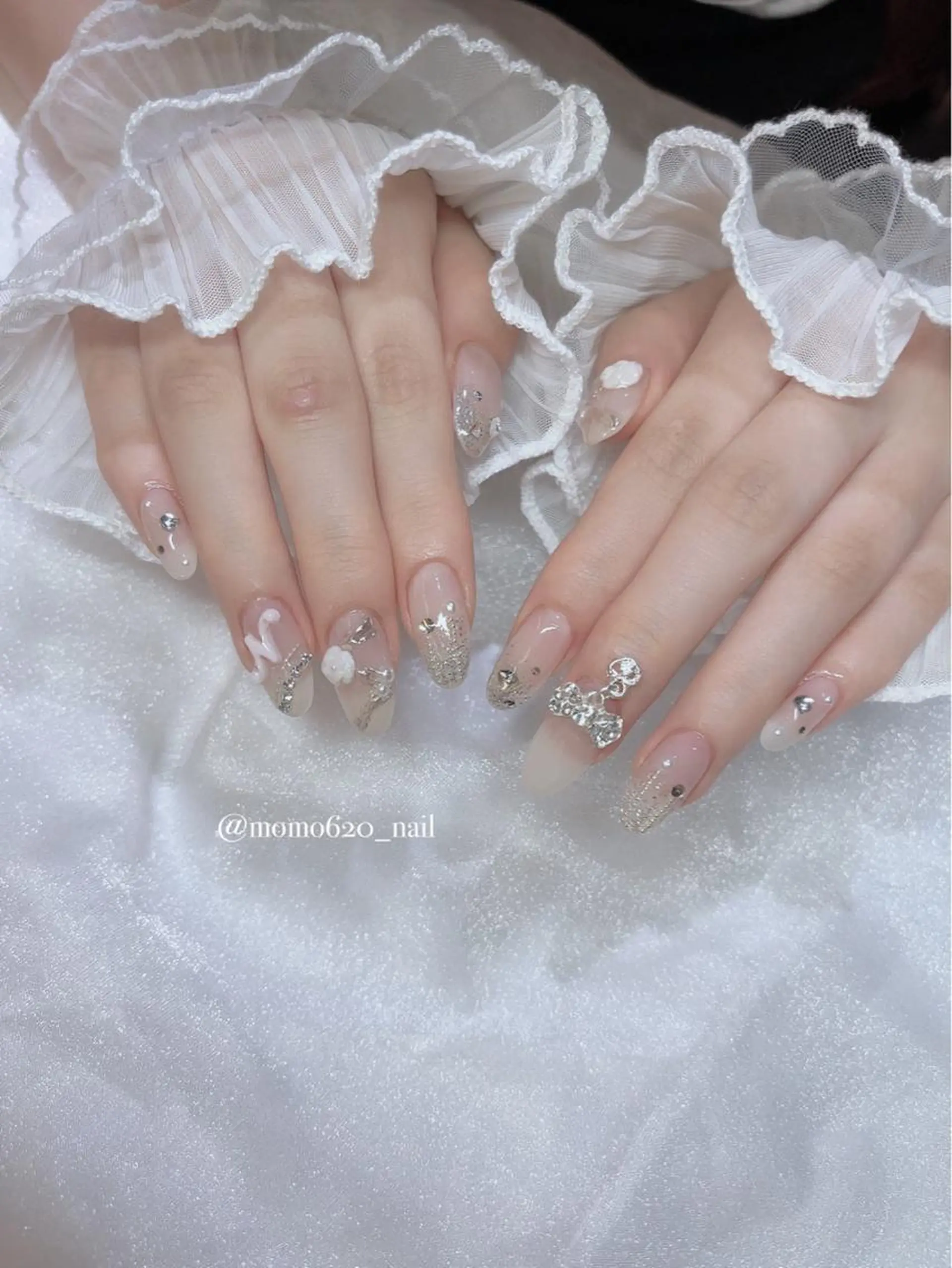 ネイル キラキラネイル ハンドネイル momoka🤍 四ツ橋のネイルデザイン