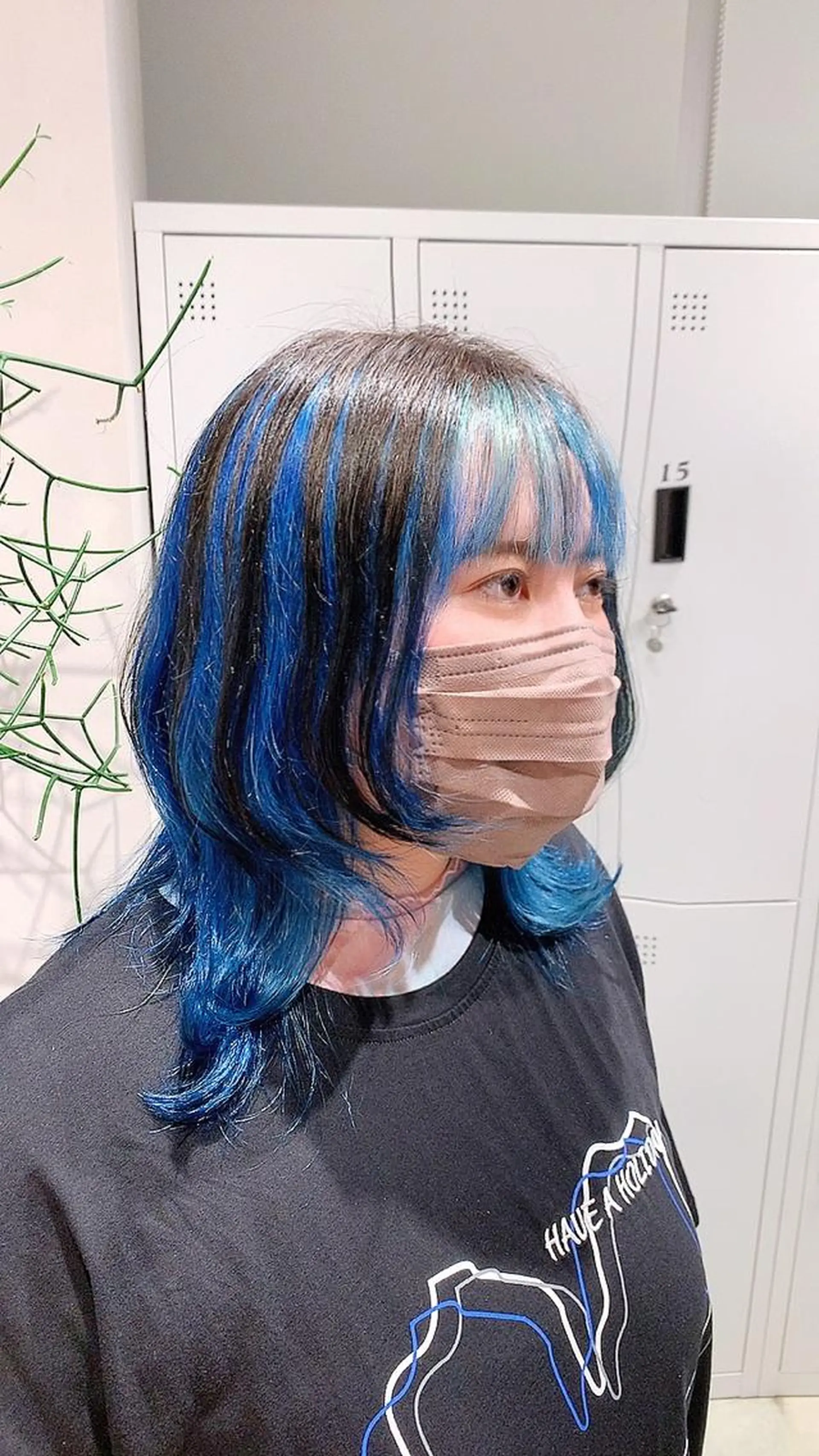 ミディアム トリートメント ウルフカット カット ヘアカラー トリートメント 透明感カラー✨艶髪 制作🌱山根あゆみのヘアスタイル