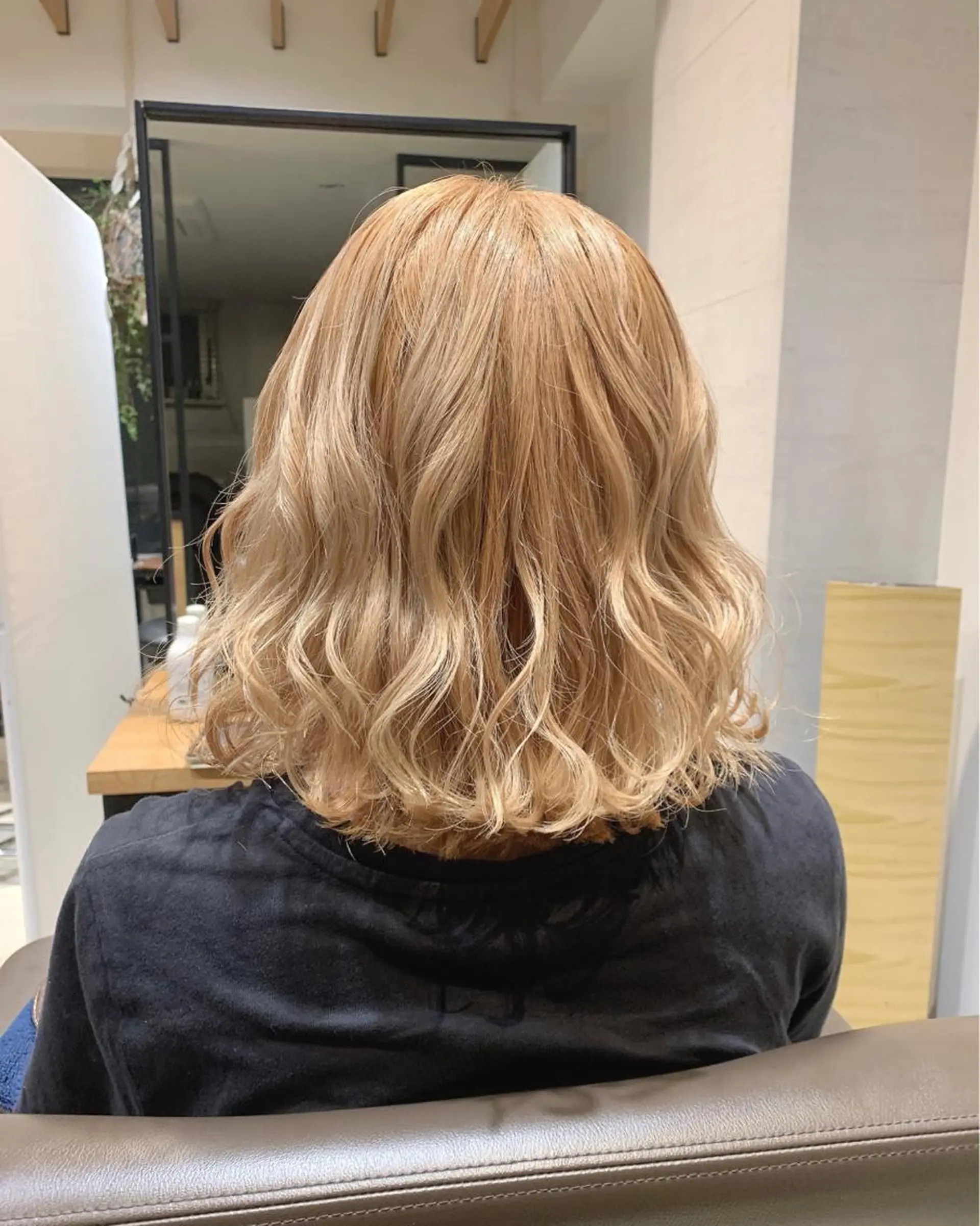 ミディアム 🌿earth亀有店 【緑髪のノブ】🌿のヘアスタイル