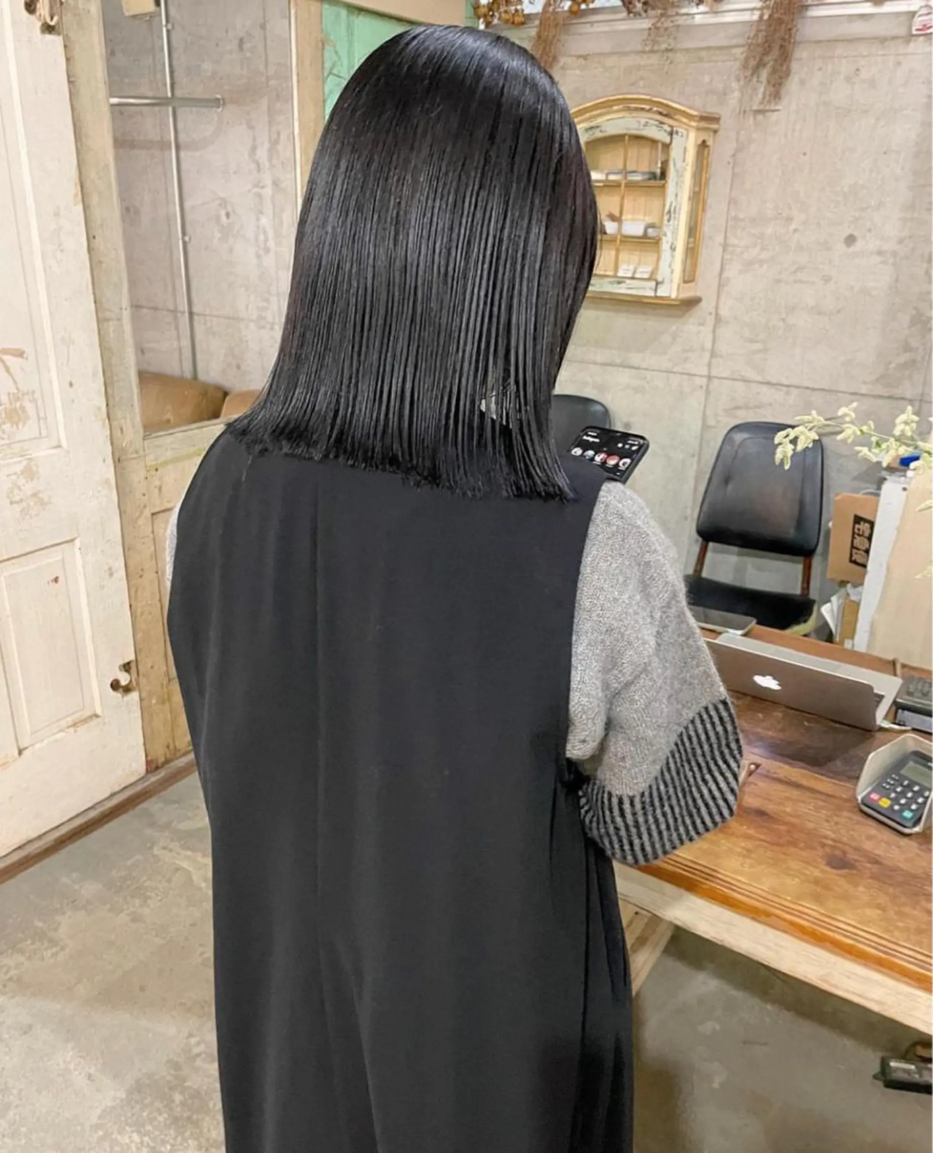 ミディアム カラー デザインパーマ メンズカット 郁美のヘアスタイル