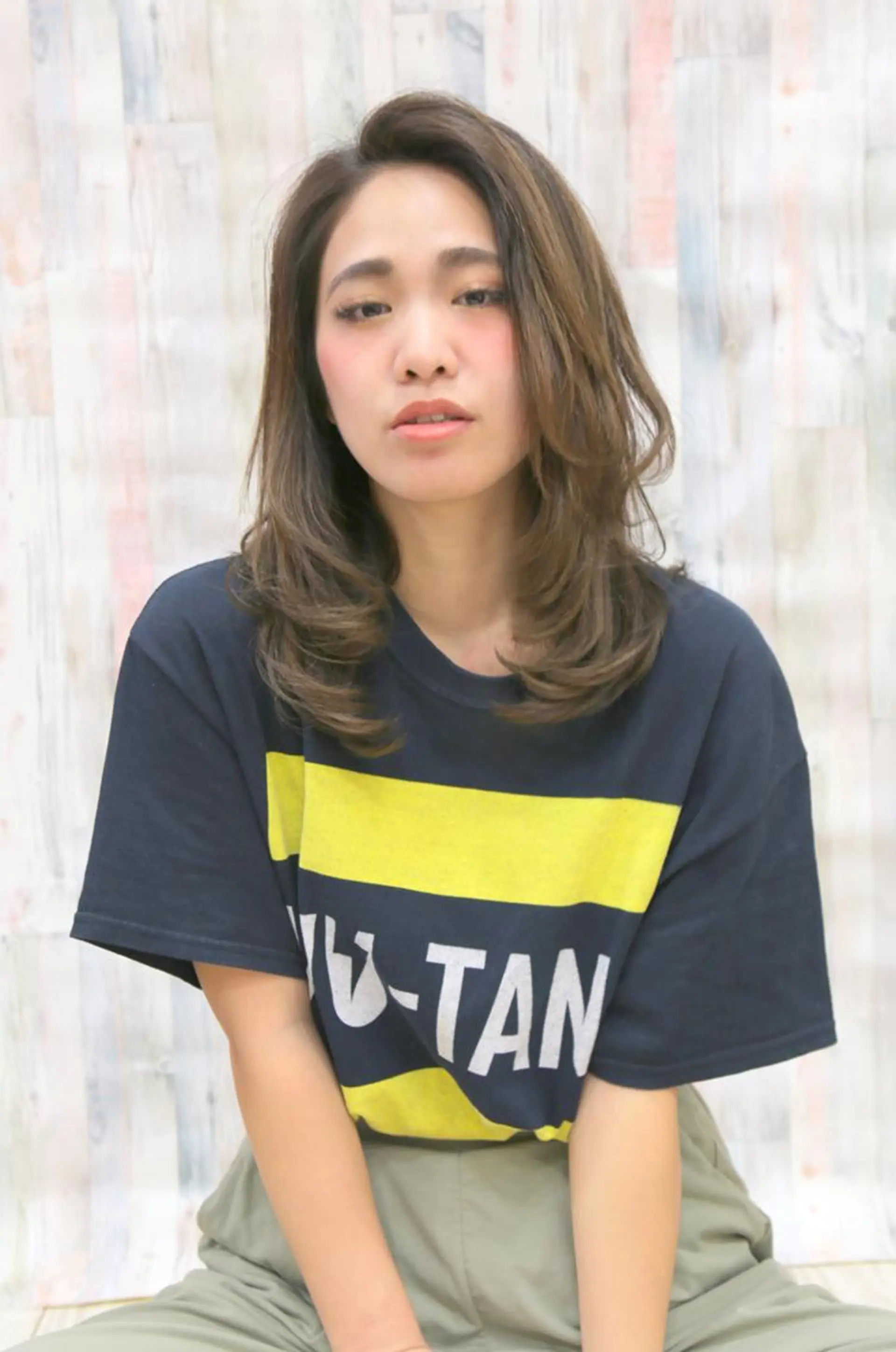 セミロング カラー アッシュ ベージュカラー 似合わせカット 小顔カット カット ヘアカラー トリートメント HAIR BRAND Link トアロードのヘアスタイル