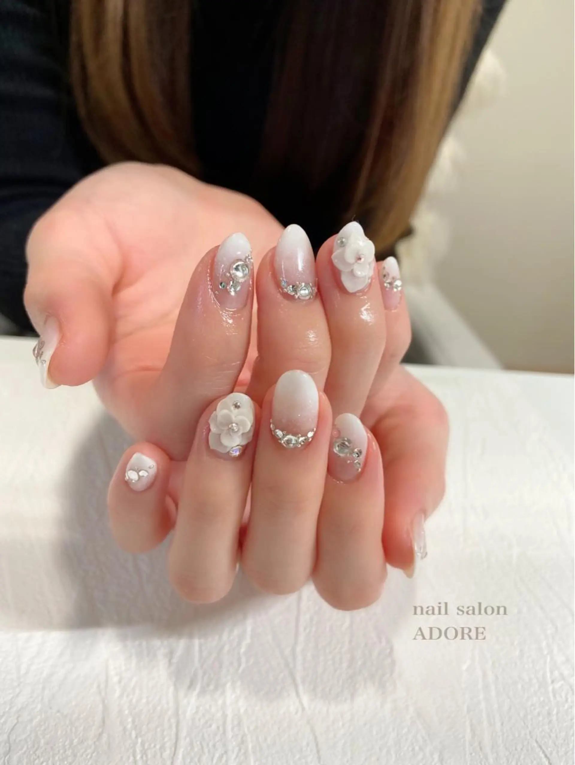 ネイル クリアネイル 成人式 ミラーネイル ニュアンスネイル ブライダルネイル ハンドネイル Adore nailのネイルデザイン