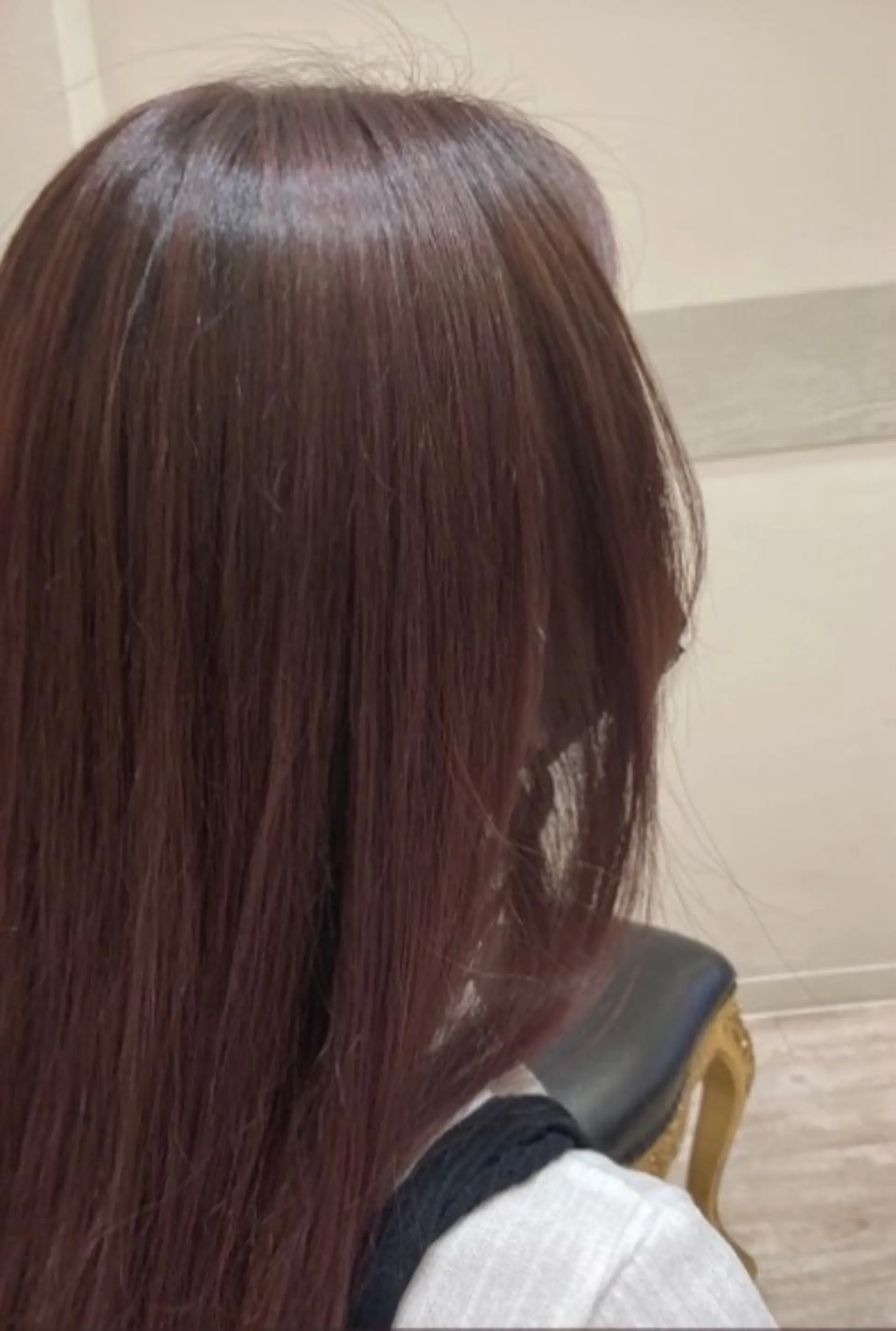 ロング カラー ピンクカラー 佐藤 睦月のヘアスタイル