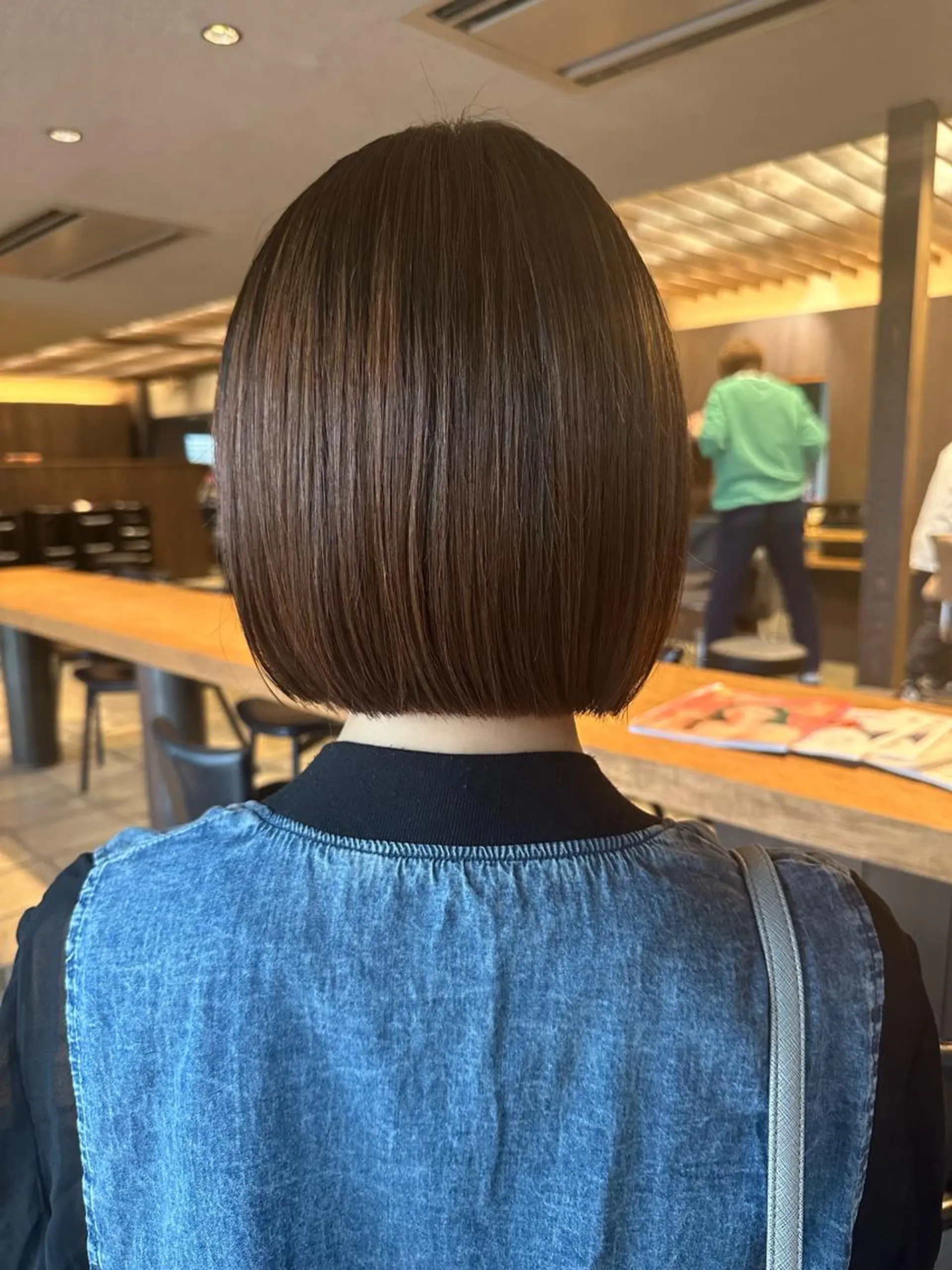 ミディアム ボブ カット ヘアカラー トリートメント 似合わせ松本 容政のヘアスタイル