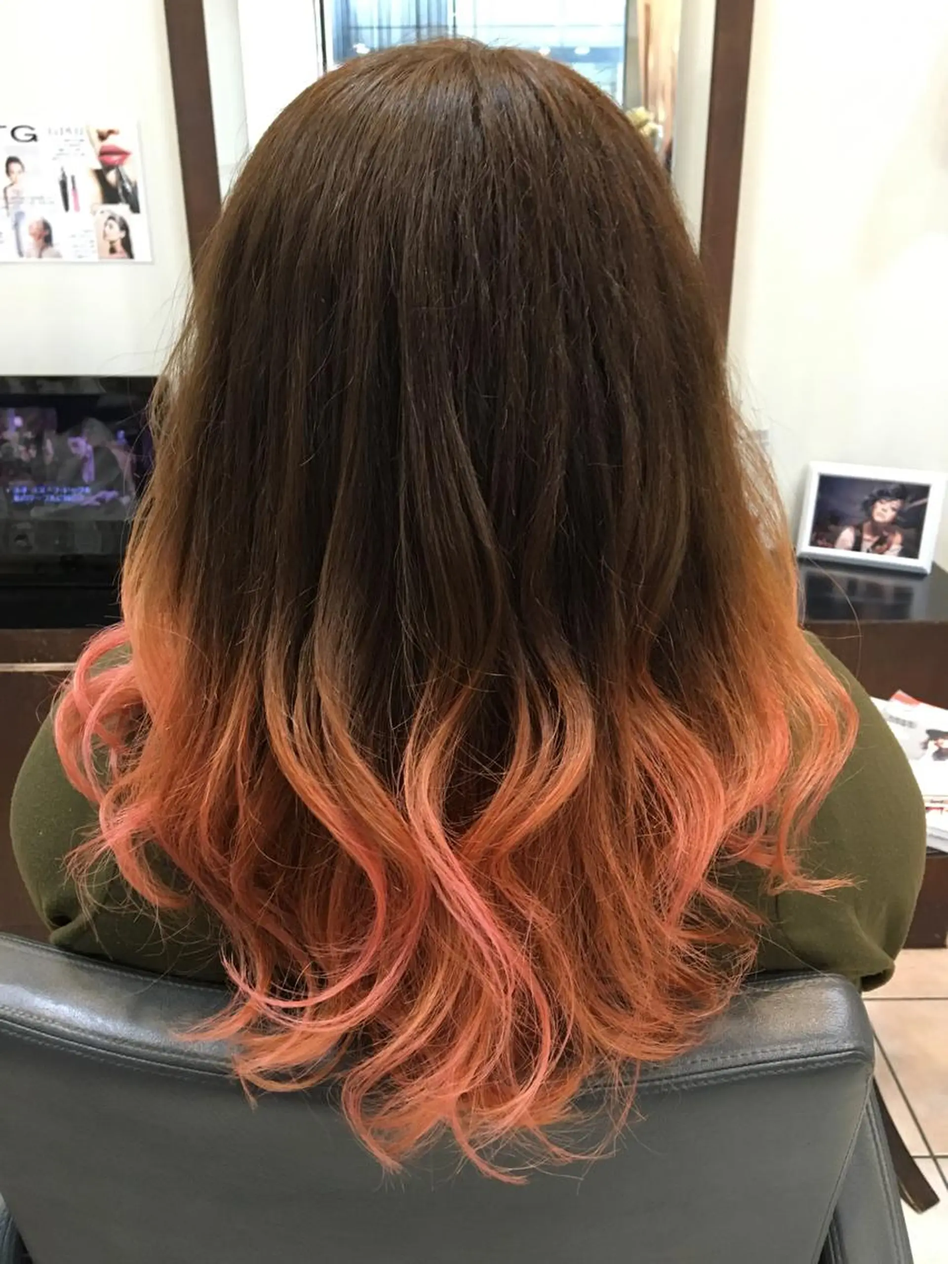 ショート ミディアム セミロング ロング カラー パーマ ヘアアレンジ メンズ キッズ ネイル まつエク MODEK's阿倍野 伊藤サダキのヘアスタイル