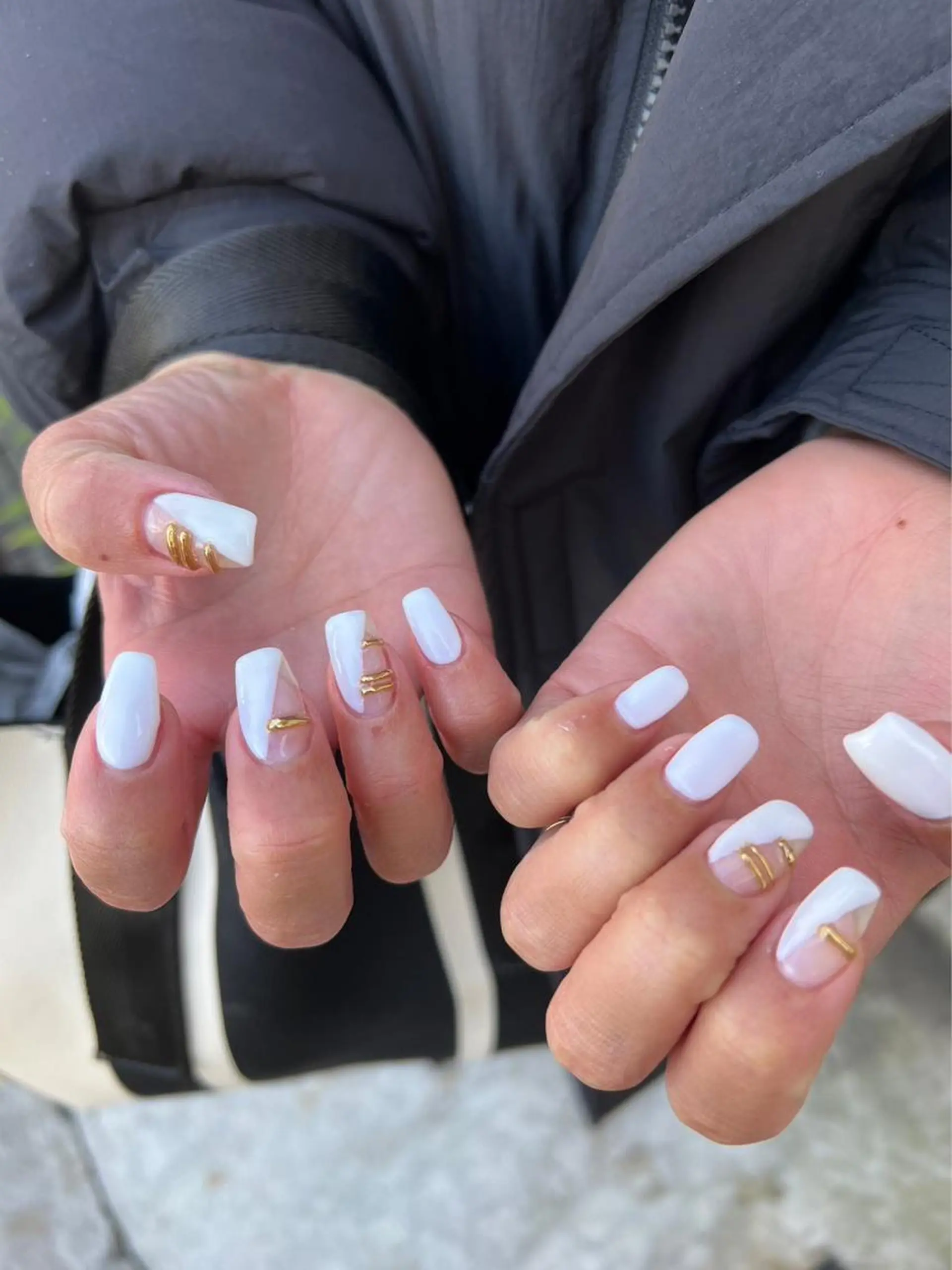 ネイル アートネイル 長さ出し ジェルネイル キラキラネイル ニュアンスネイル 艶々の美爪を〜 【リリアーナ】のネイルデザイン