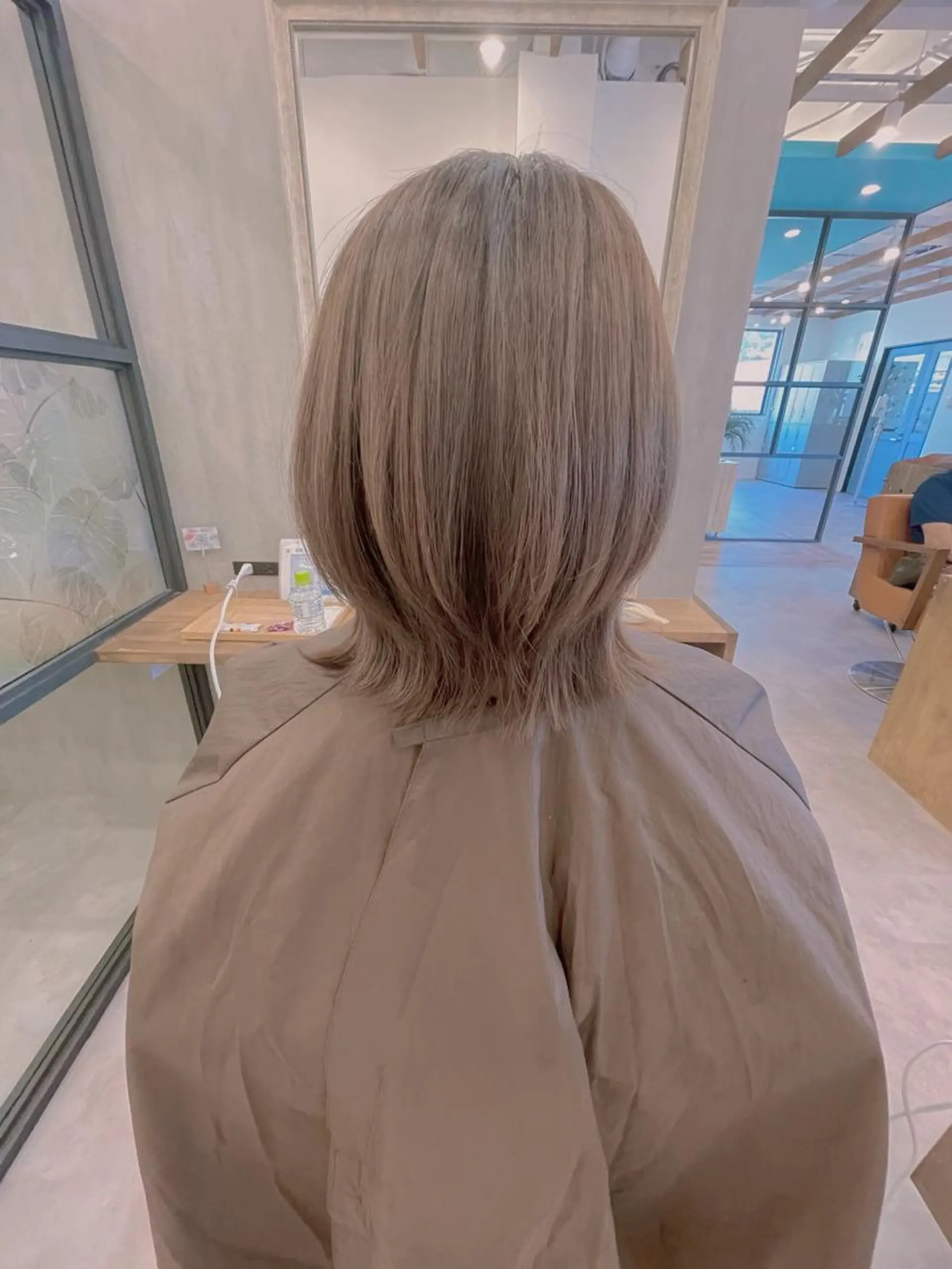 ミディアム ウルフカット hair&make Lokahiのマツエク・マツパデザイン