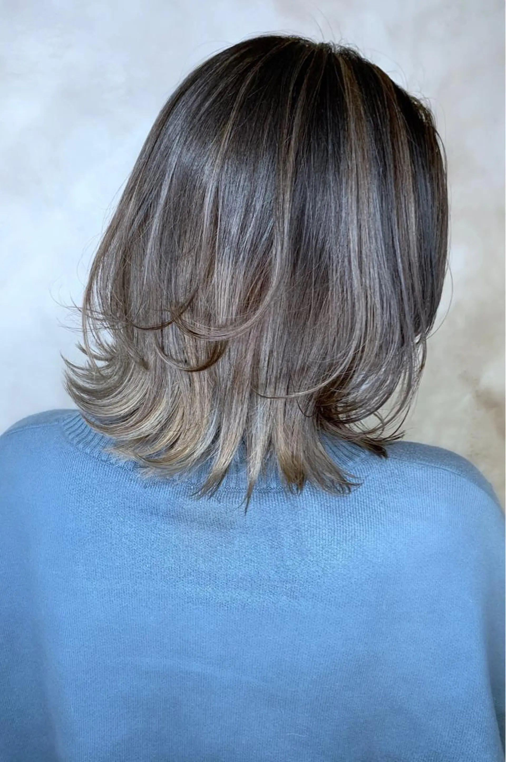 ミディアム カラー バレイヤージュ レイヤーカット 🤍デザインカラー 特化🤍HIROのヘアスタイル